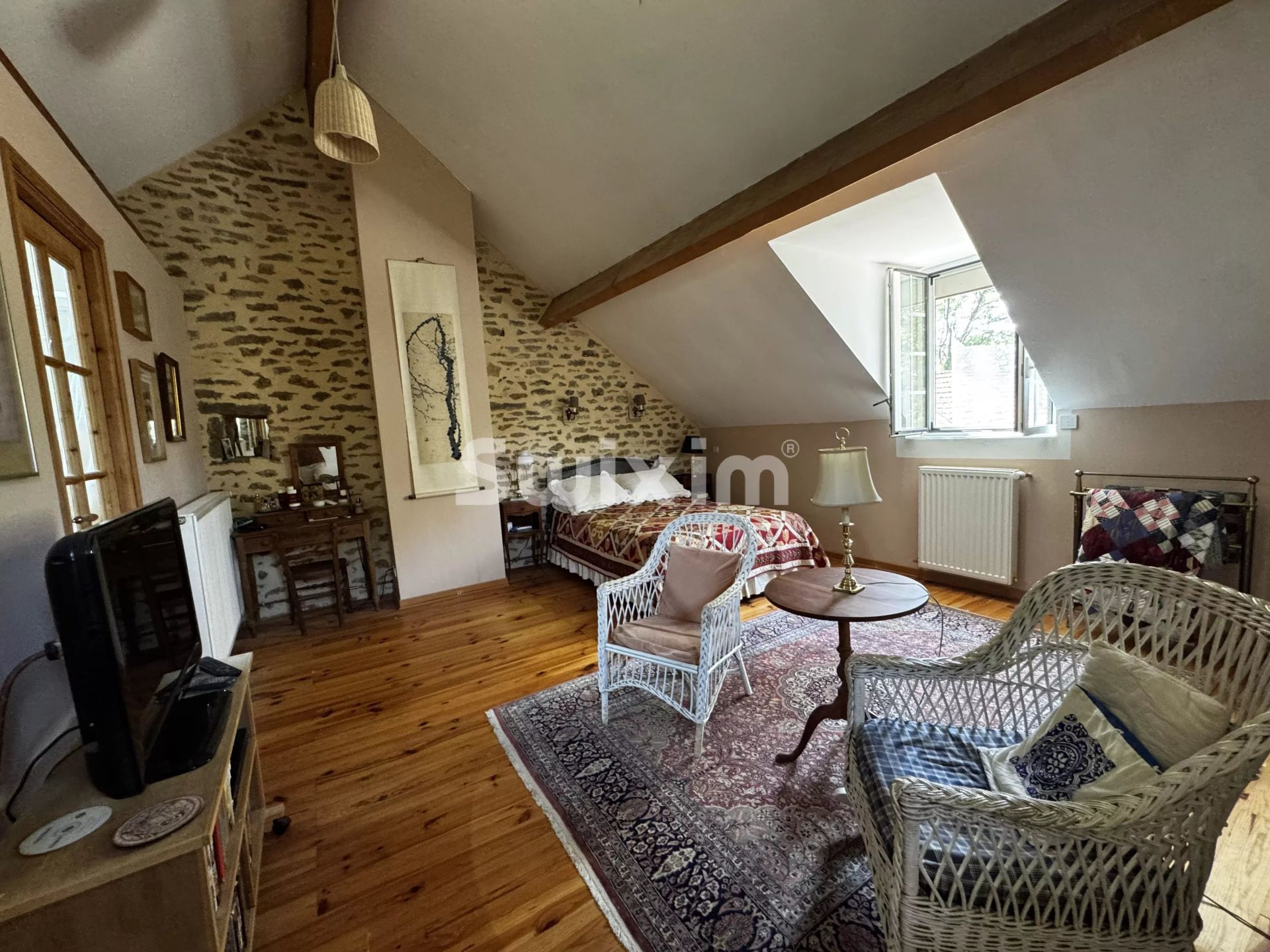 casa 7 Camere in vendita su Avallon (89200)