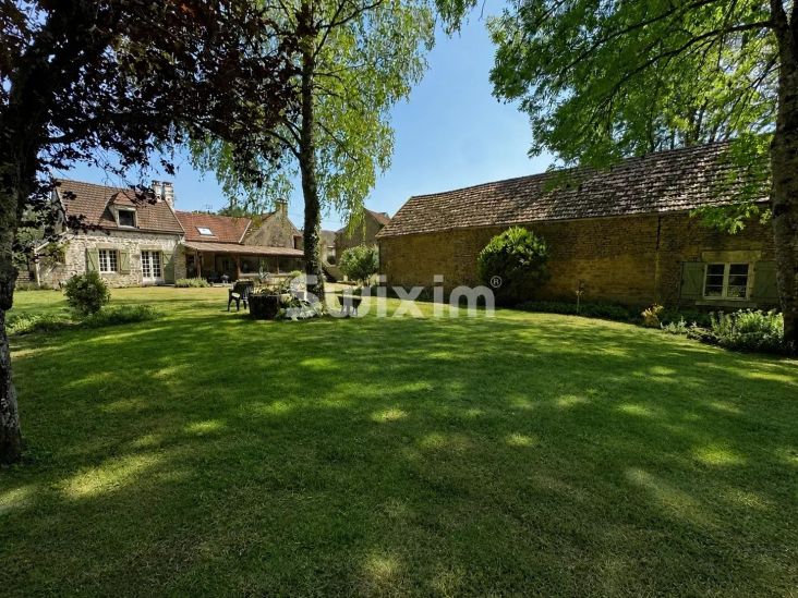 Vendita Casa Avallon 7&nbsp;Camere 198&nbsp;m²