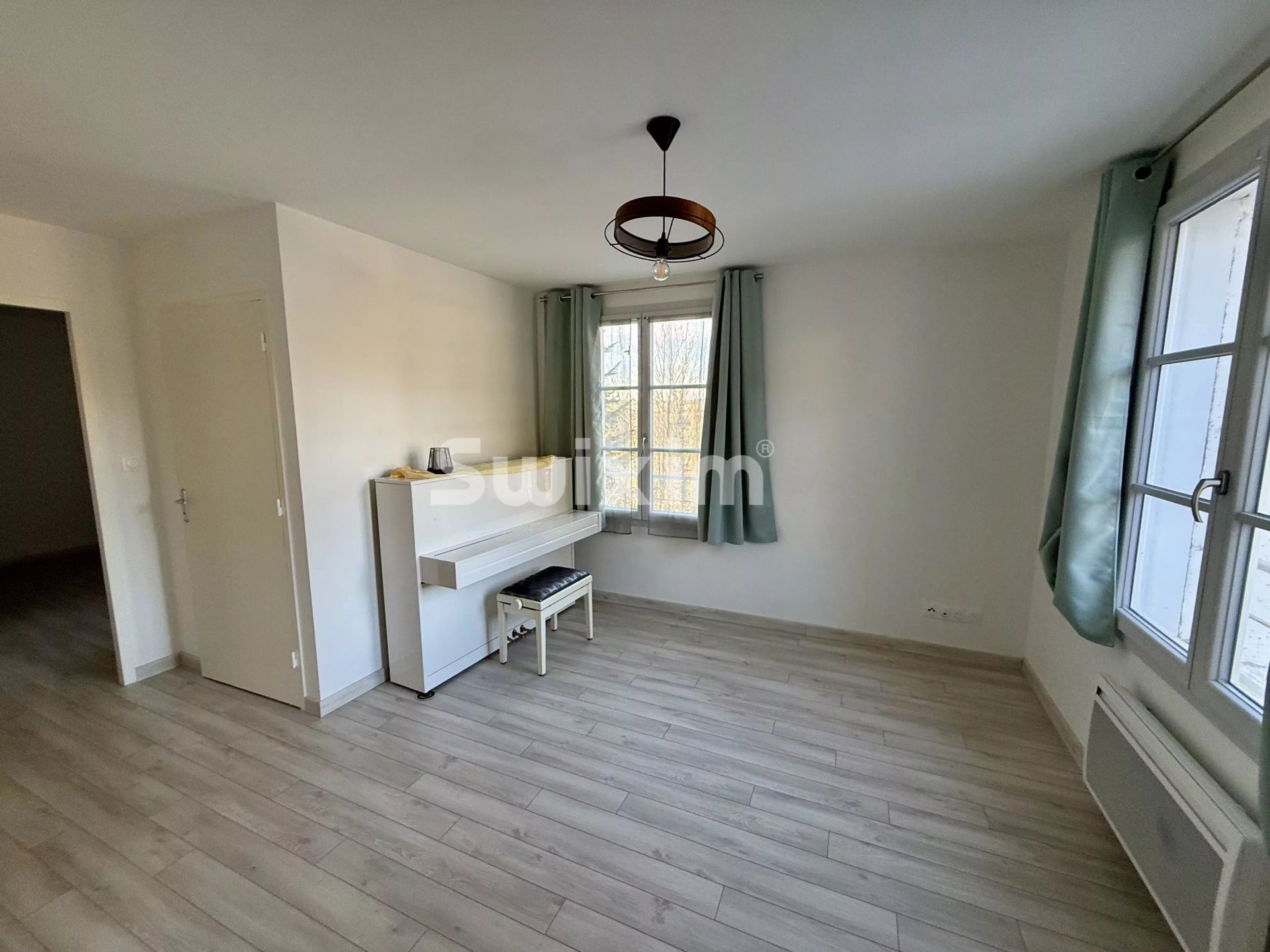 apartment 3 Rooms for rent on Nozeroy (39250)