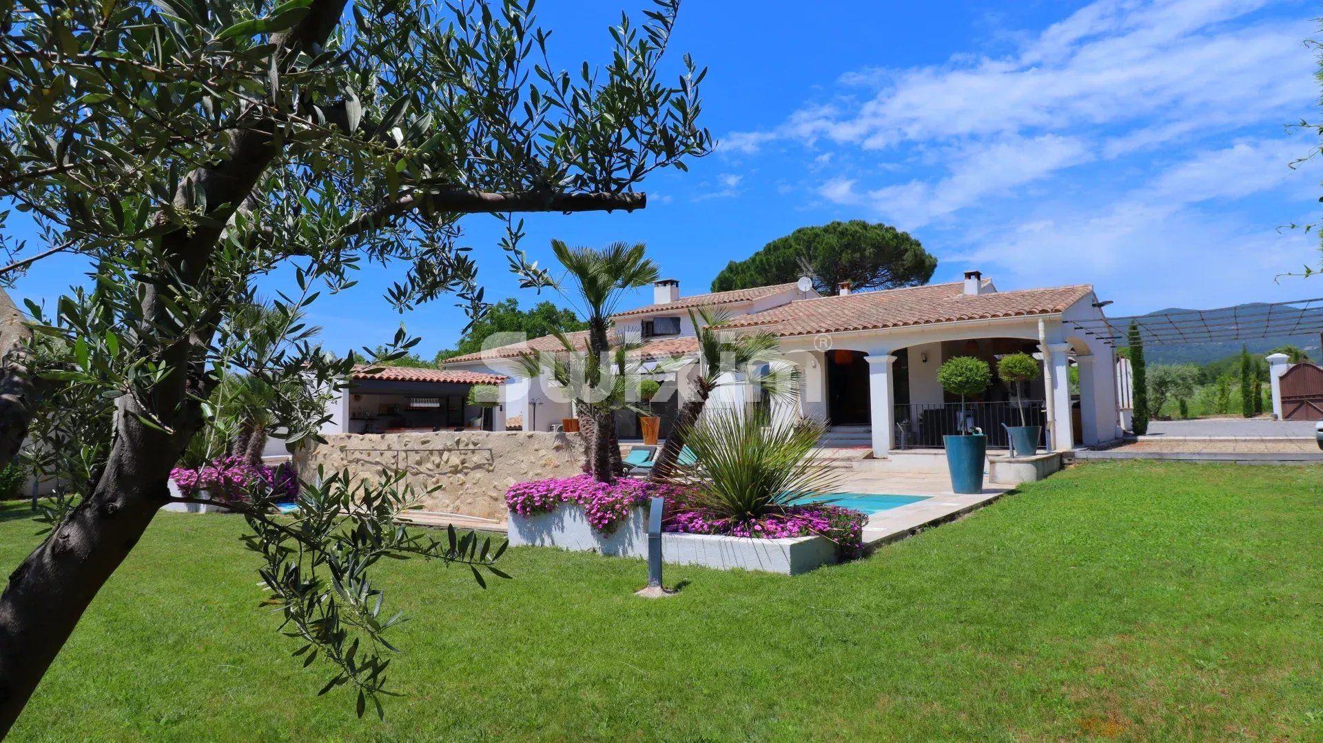 villa 8 Pièces en vente sur Lourmarin (84160)