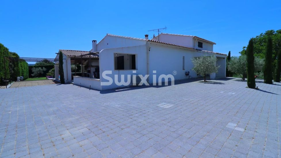 Vente Villa Lourmarin 8&nbsp;Pièces 333.46&nbsp;m²
