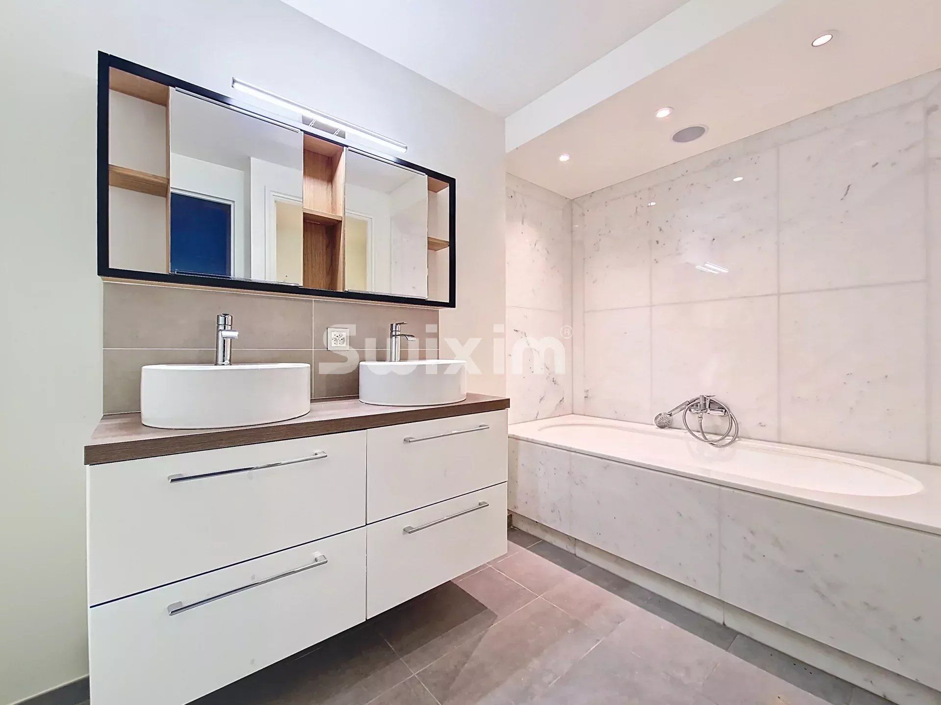 apartment 4 Rooms for rent on Satigny (1242)