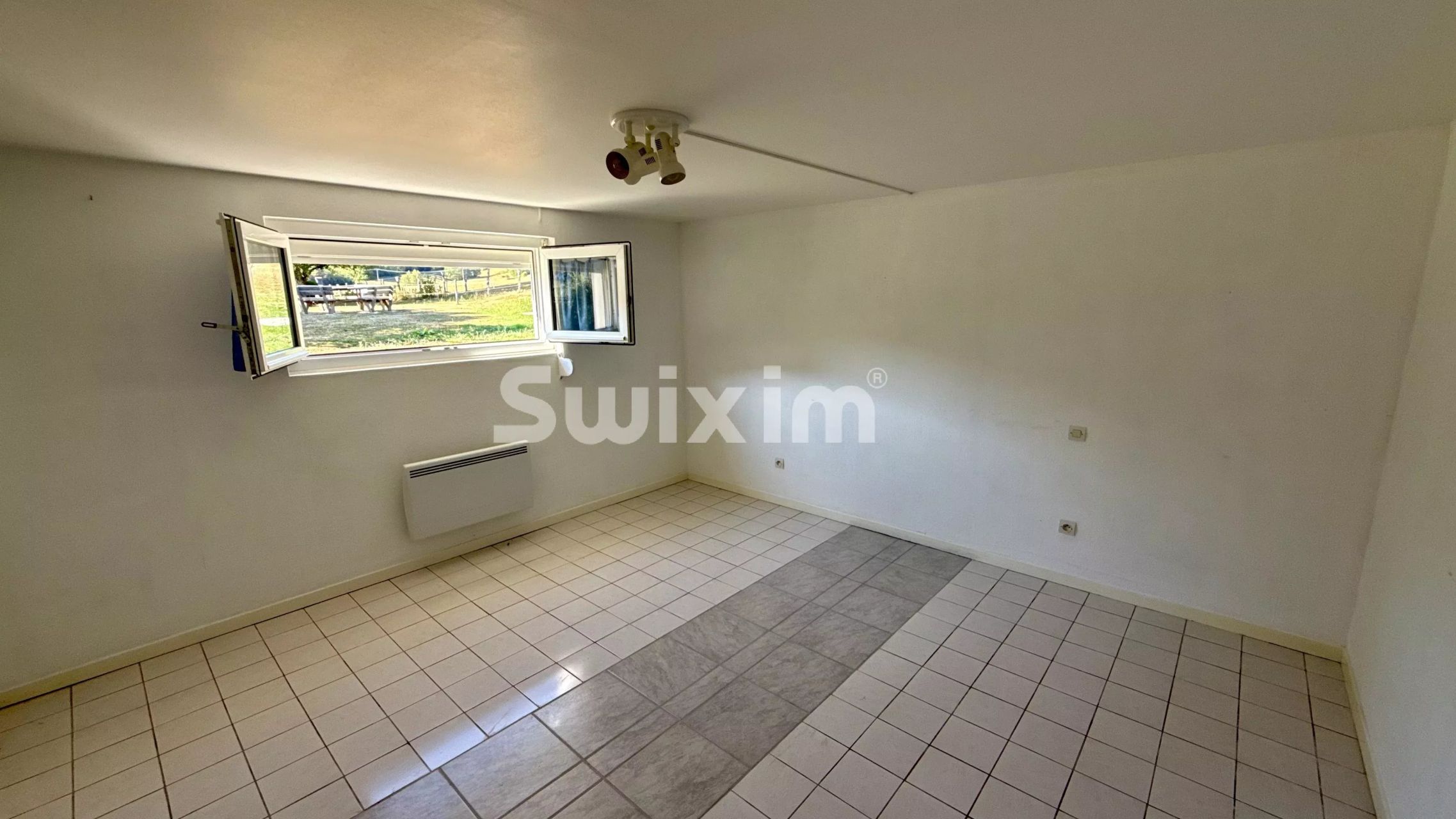 house 4 Rooms for rent on Les Nans (39300)