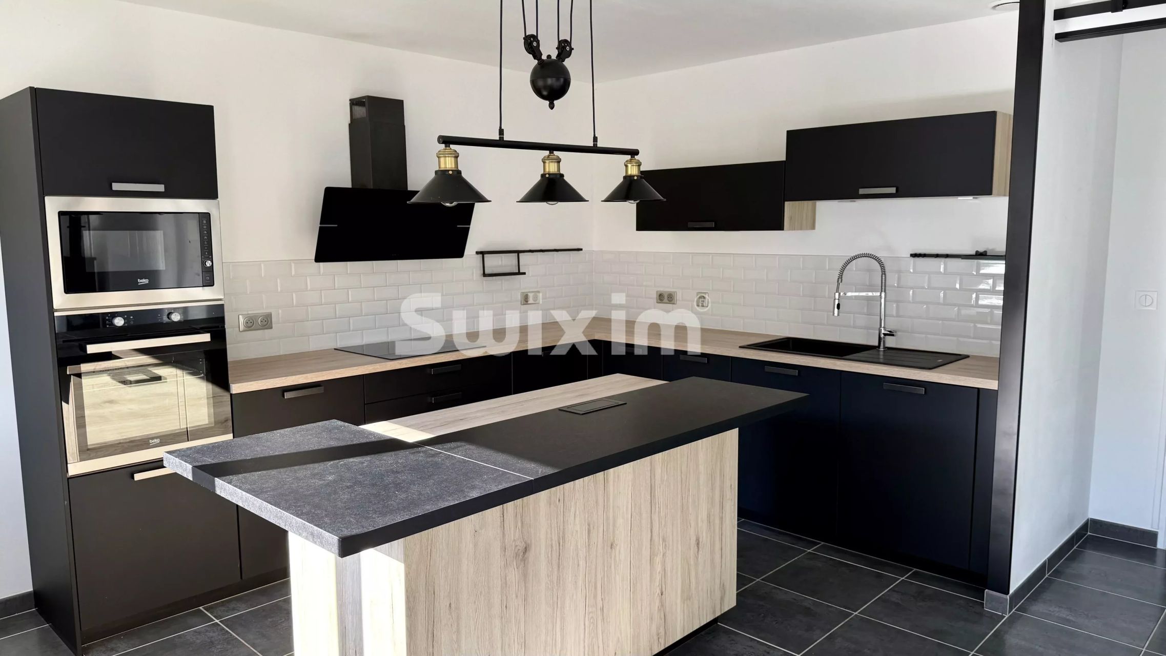house 4 Rooms for rent on Les Nans (39300)
