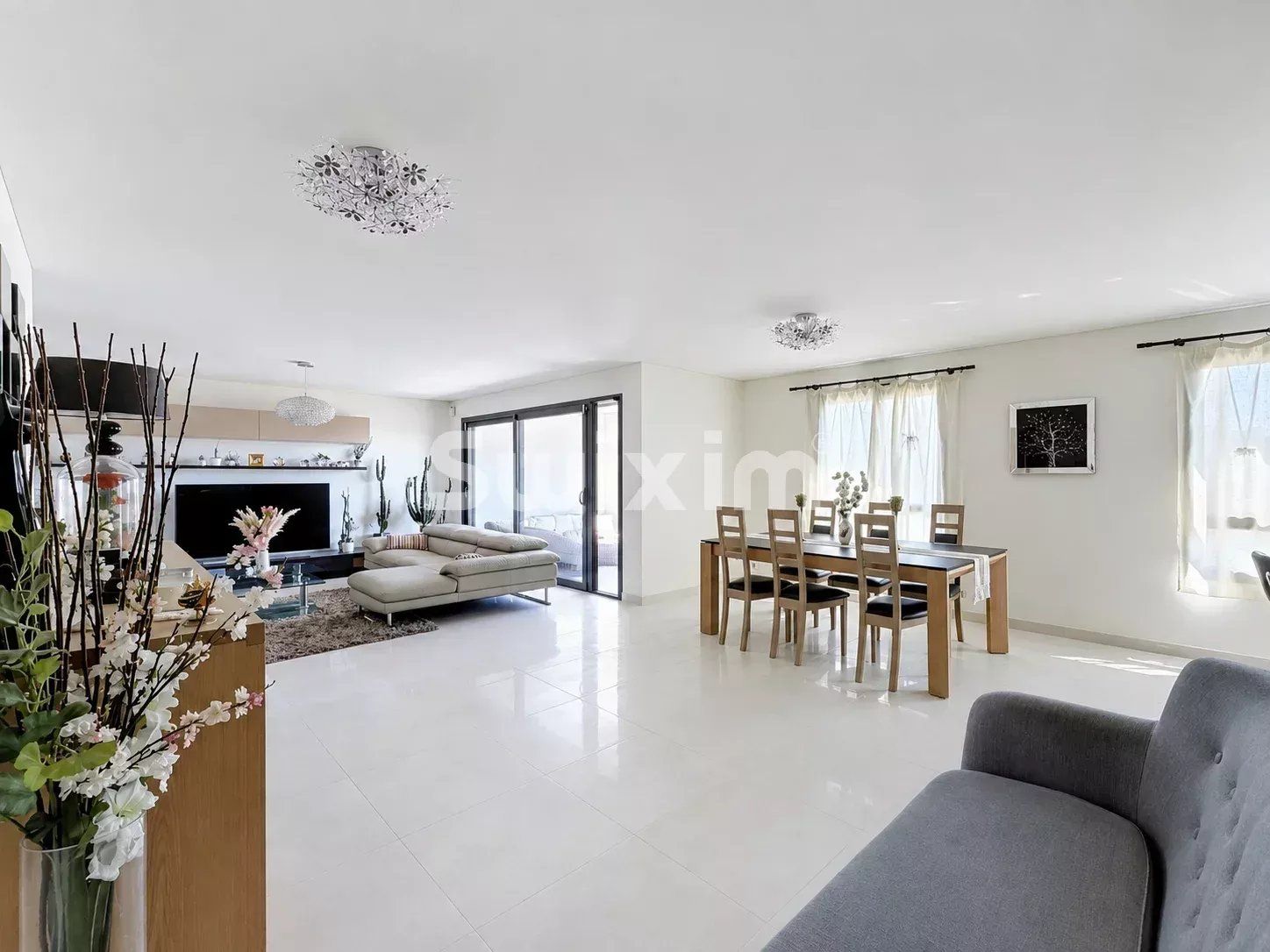 appartement 5 Pièces en vente sur Saint-Genis-Pouilly (01630)