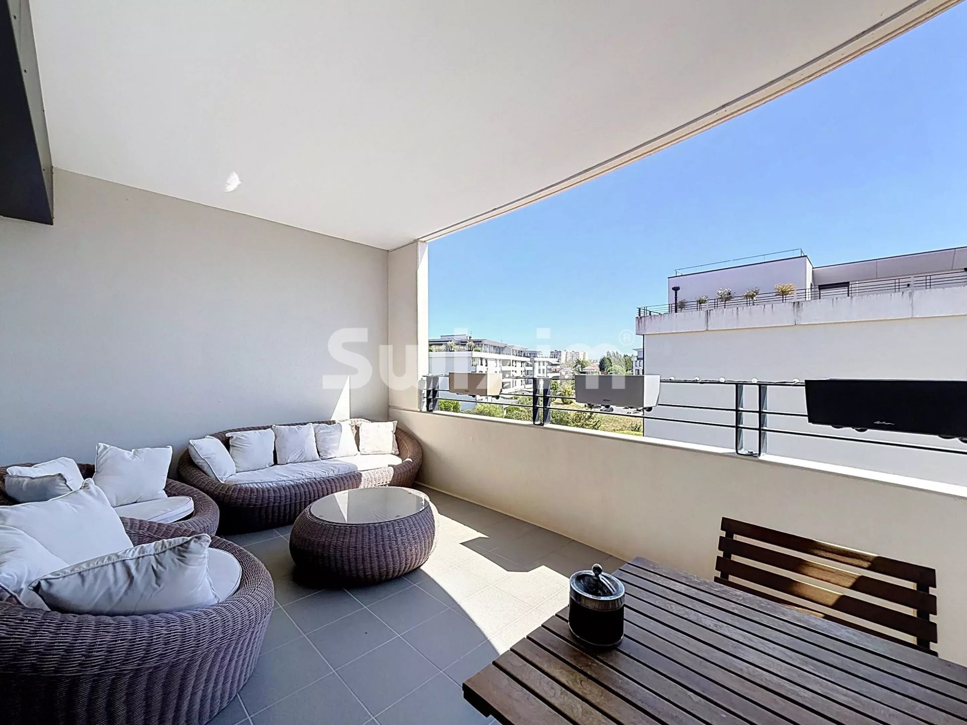 appartement 5 Pièces en vente sur Saint-Genis-Pouilly (01630)