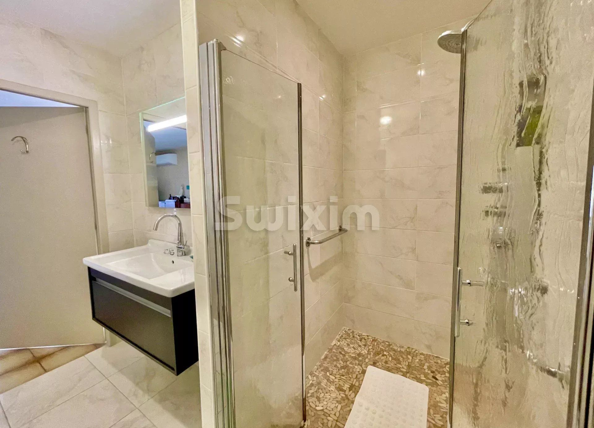 house 6 Rooms for sale on Saint-Hilaire-de-Brethmas (30560)