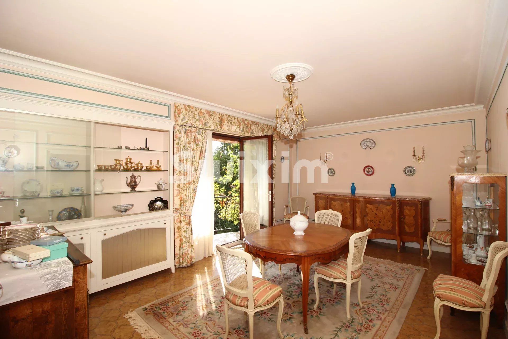 maison 6 Pièces en vente sur Divonne-les-Bains (01220)