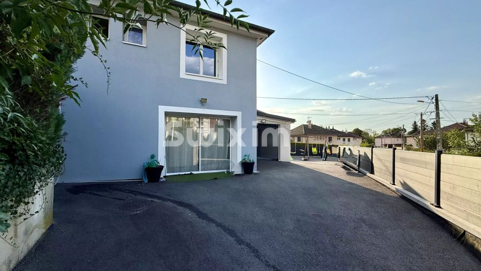 Vente Maison Champagnole 7&nbsp;Pièces 145&nbsp;m²