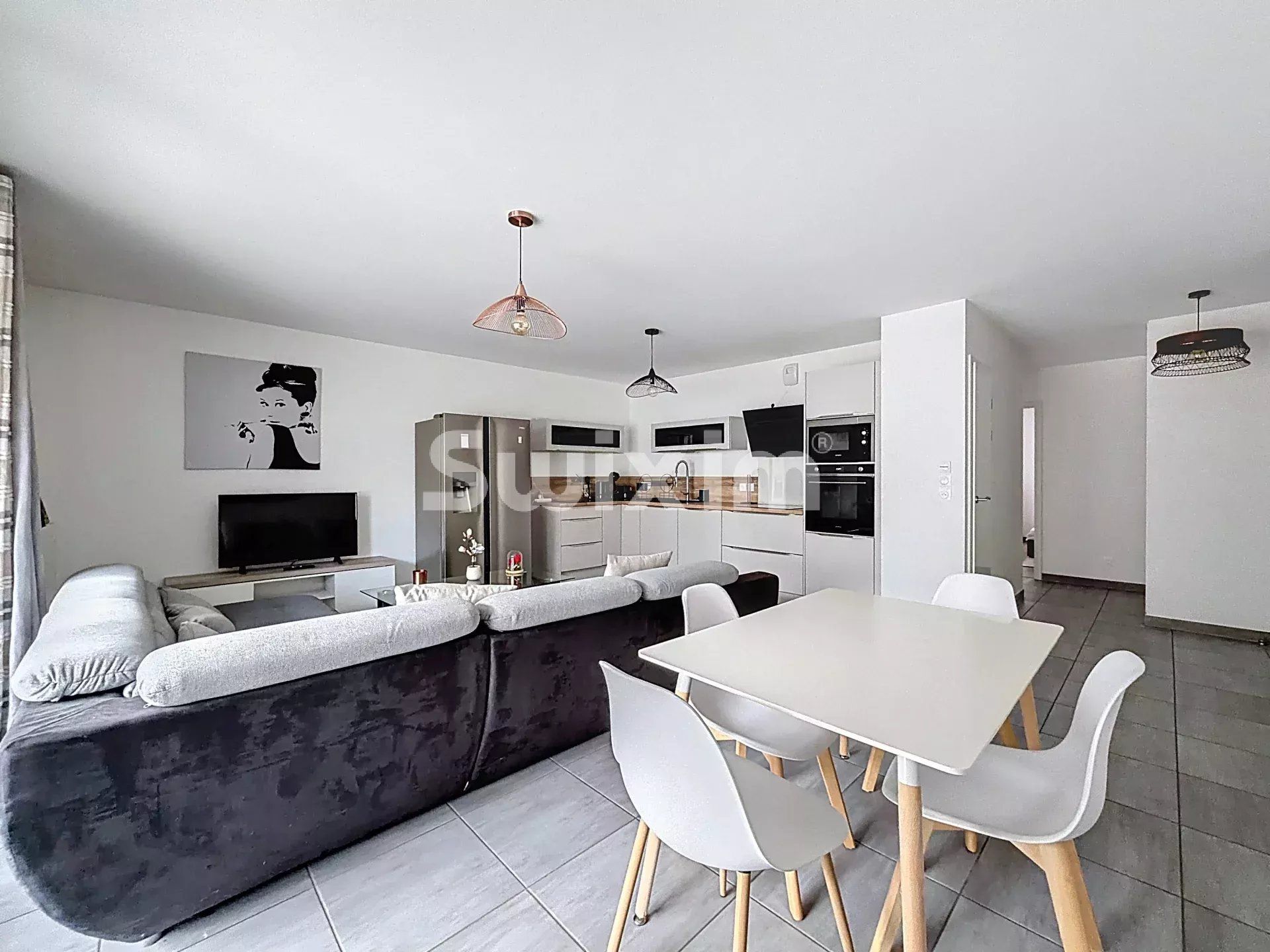 apartment 3 Rooms for rent on Ferney-Voltaire (01210)