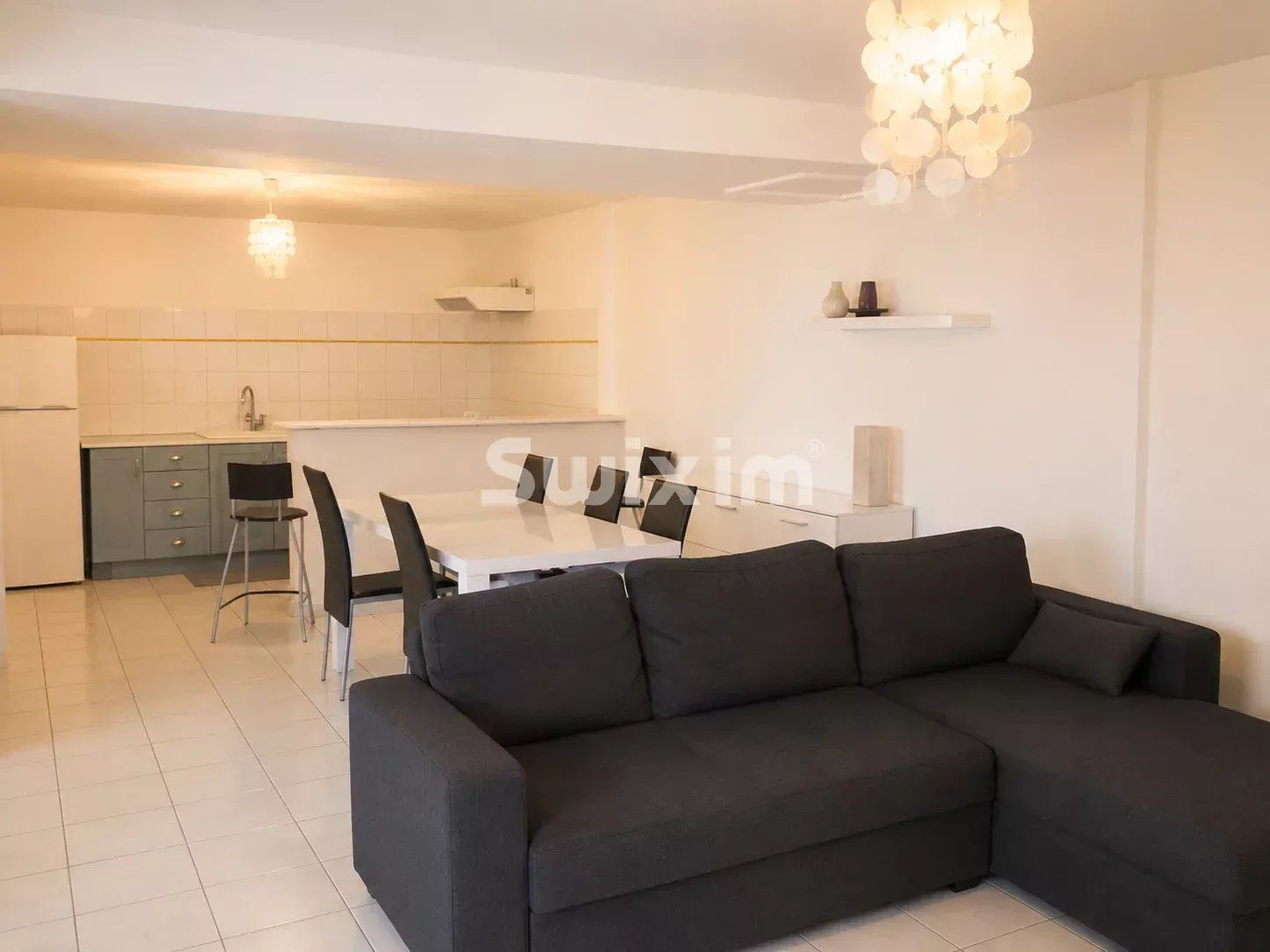 building 11 Rooms for sale on Richerenches (84600)