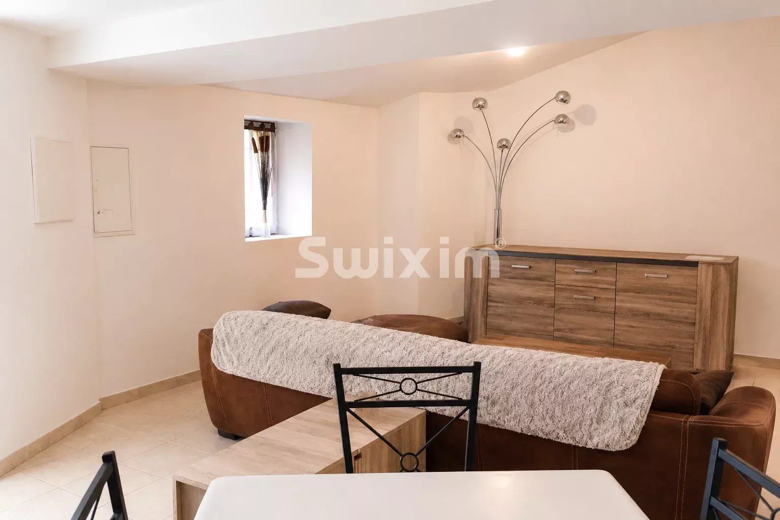 building 11 Rooms for sale on Richerenches (84600)