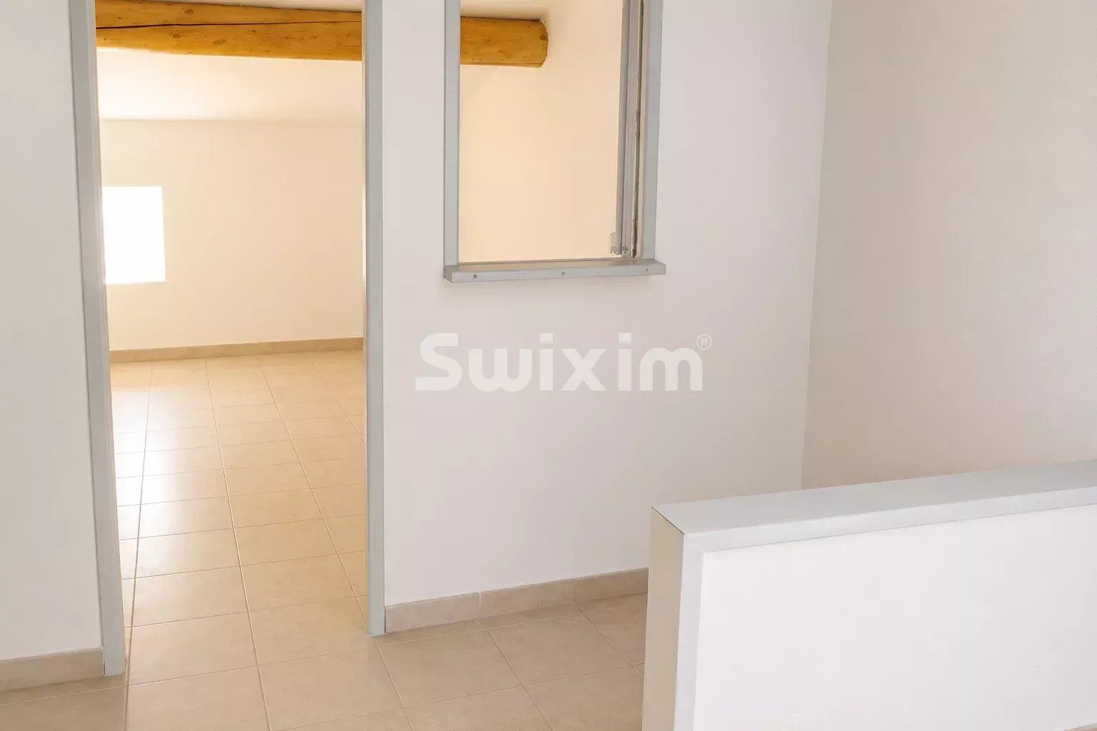 building 11 Rooms for sale on Richerenches (84600)