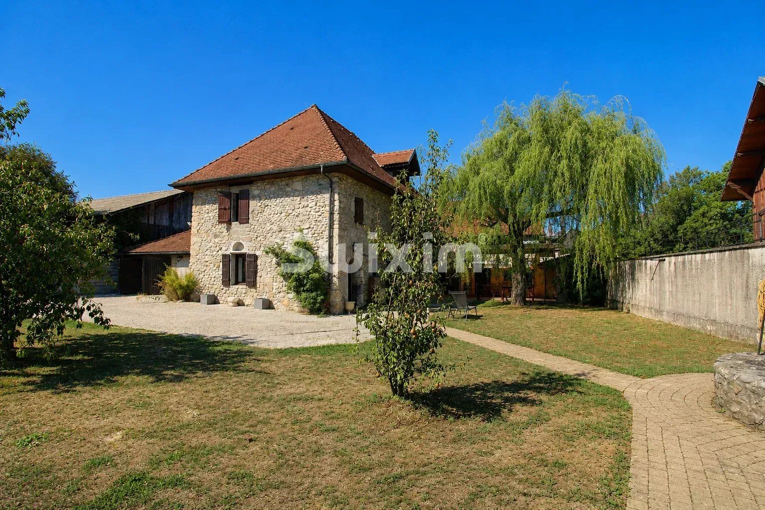 casa 7 Quartos para venda sobre Hauteville-sur-Fier (74150)