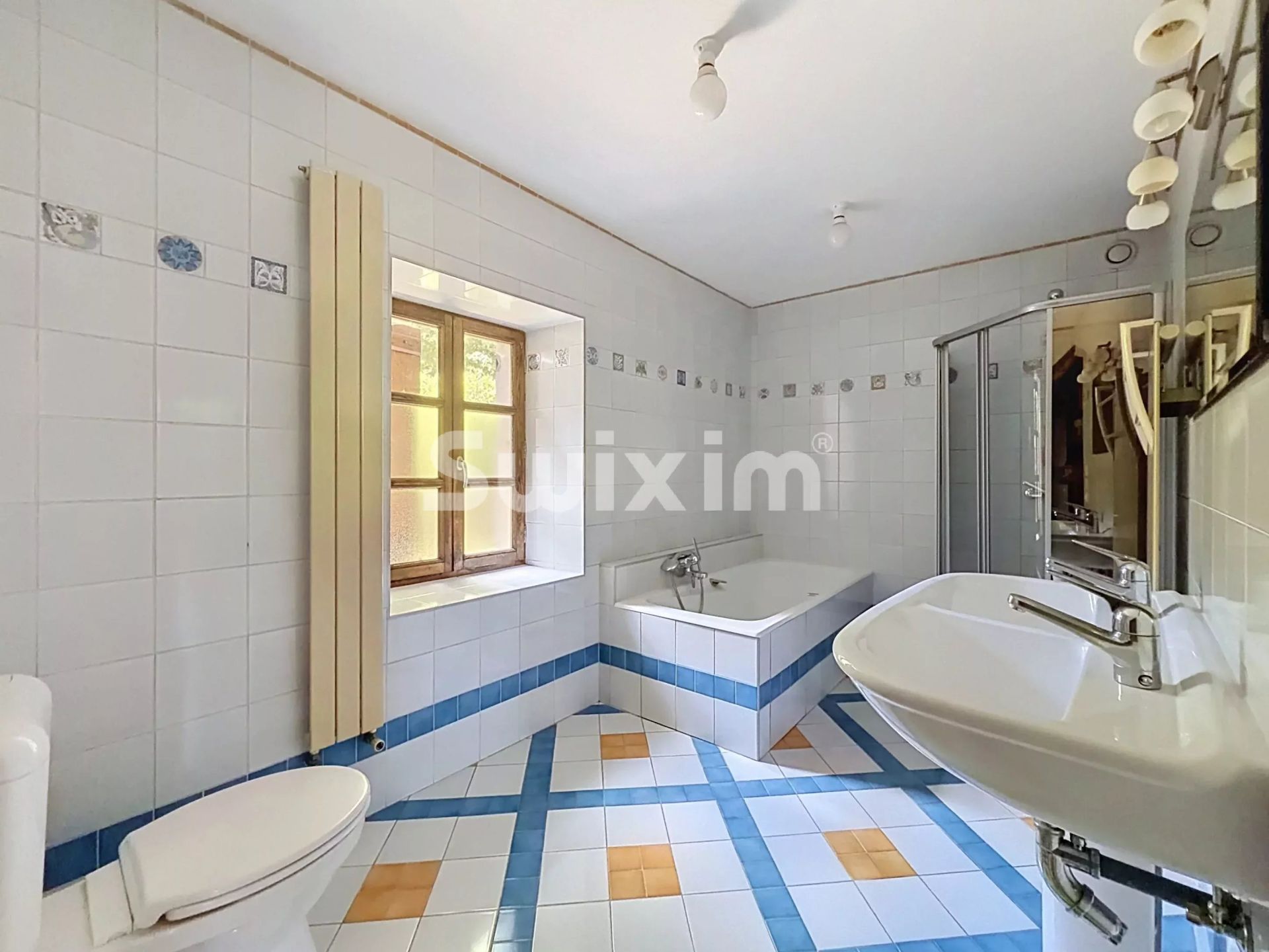 casa 8 Quartos para venda sobre Farges (01550)