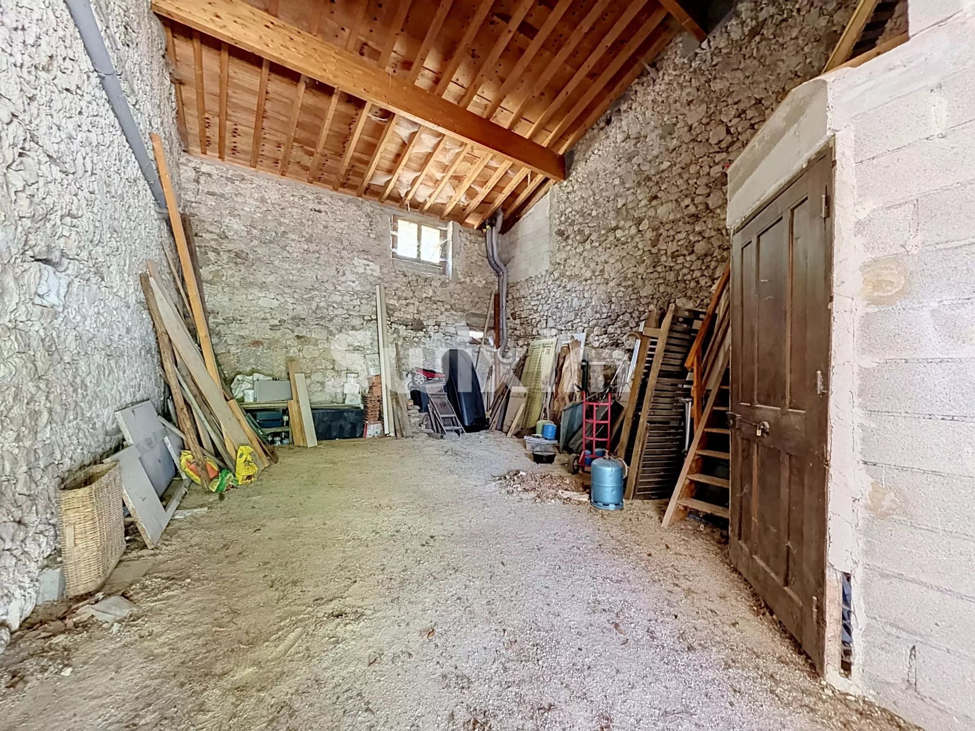 casa 8 Quartos para venda sobre Farges (01550)