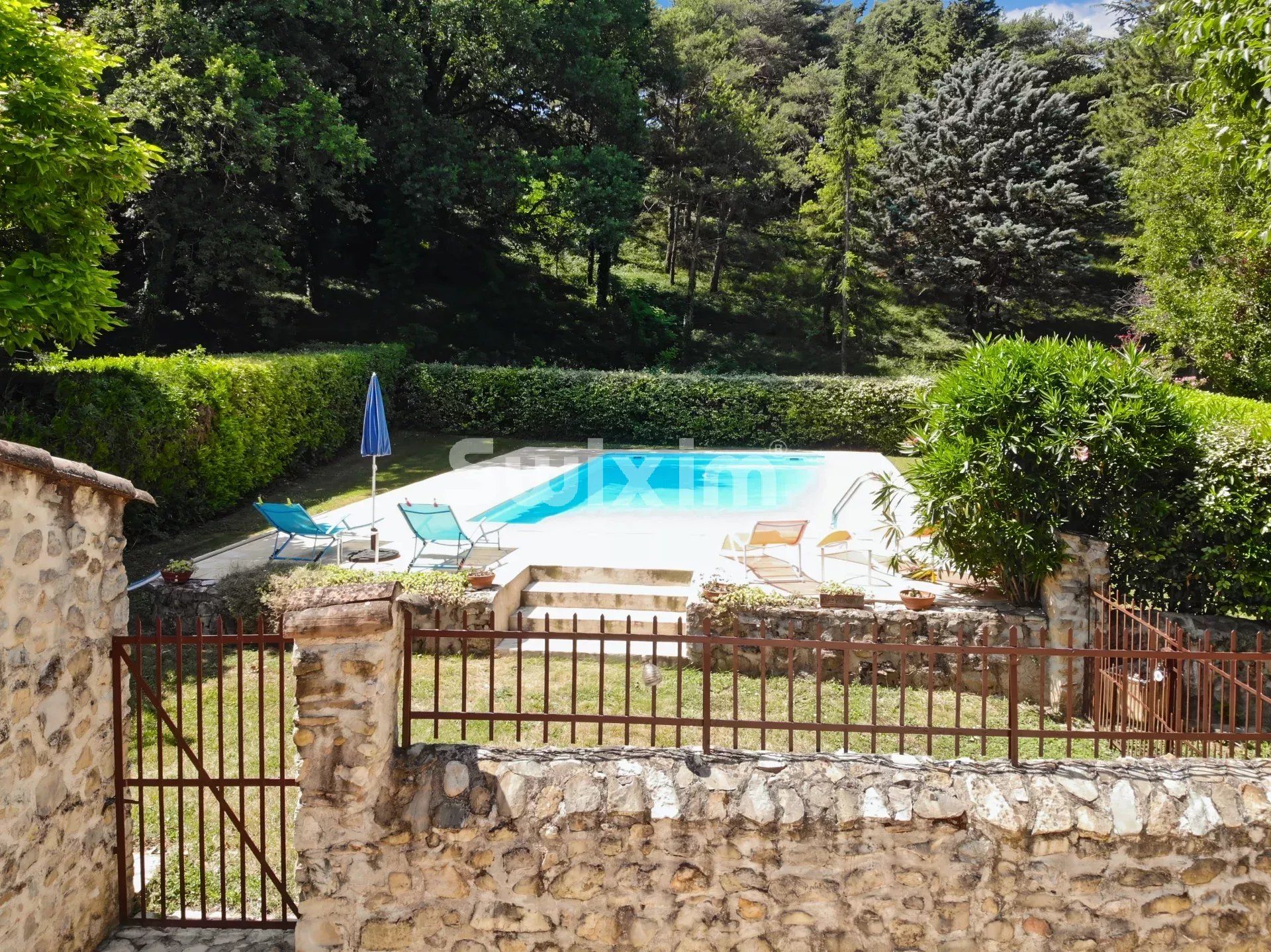 casa 6 Camere in vendita su Montélimar (26200)