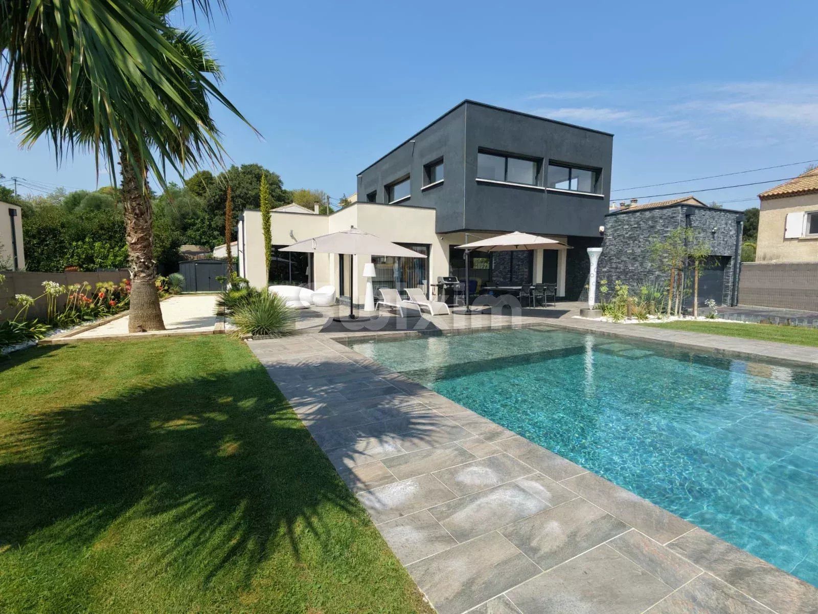 villa 6 Pièces en vente sur Saint-Gilles (30800)
