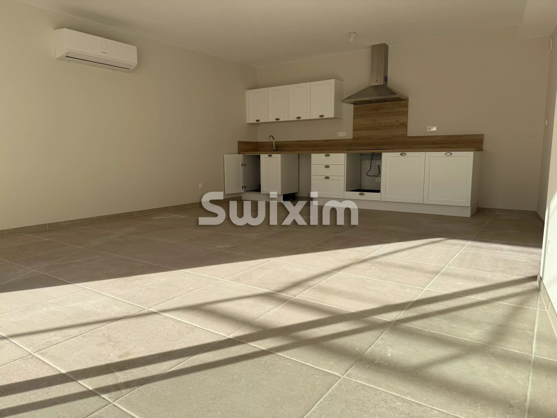 appartamento 3 Camere in affitto su Jonquières (84150)