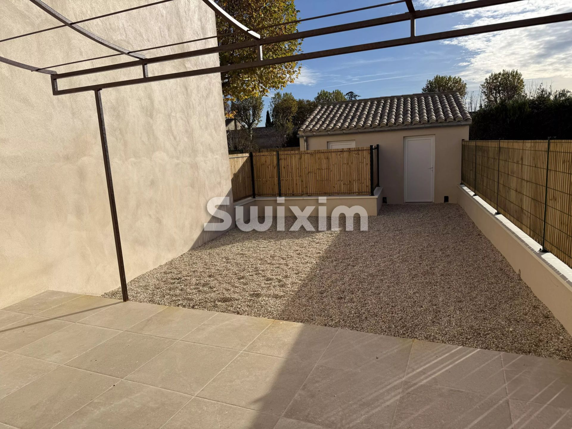 appartamento 3 Camere in affitto su Jonquières (84150)