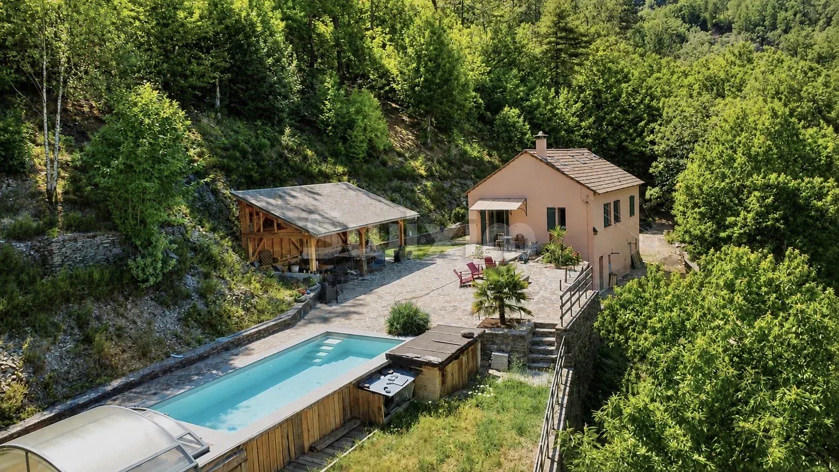 villa 6 Pièces en vente sur Saint-Étienne-Vallée-Française (48330)