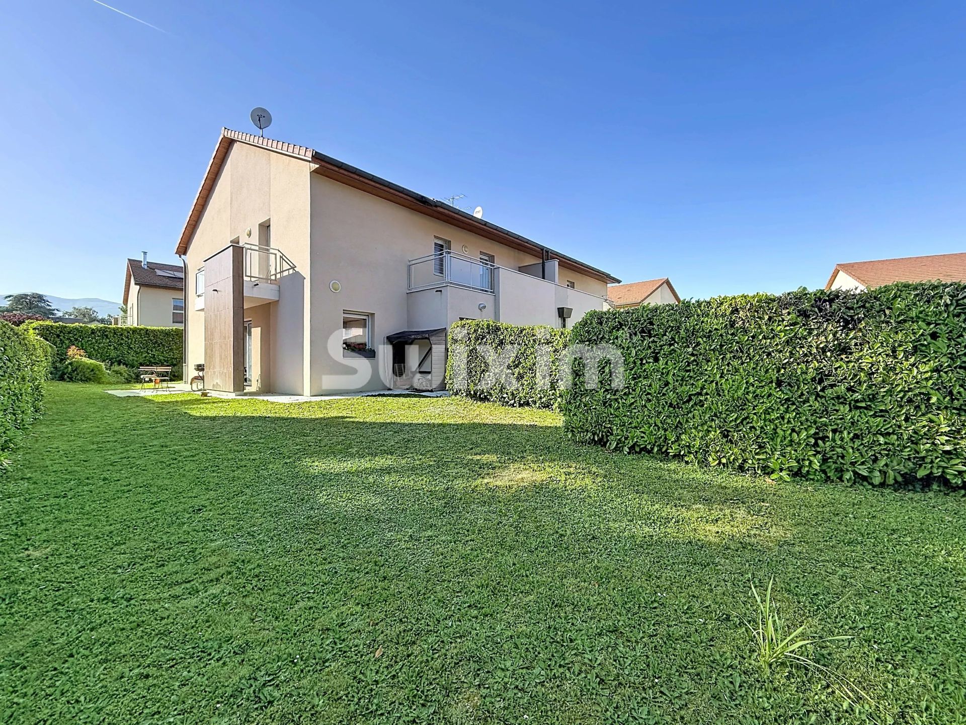 casa 6 Camere in vendita su Prévessin-Moëns (01280)