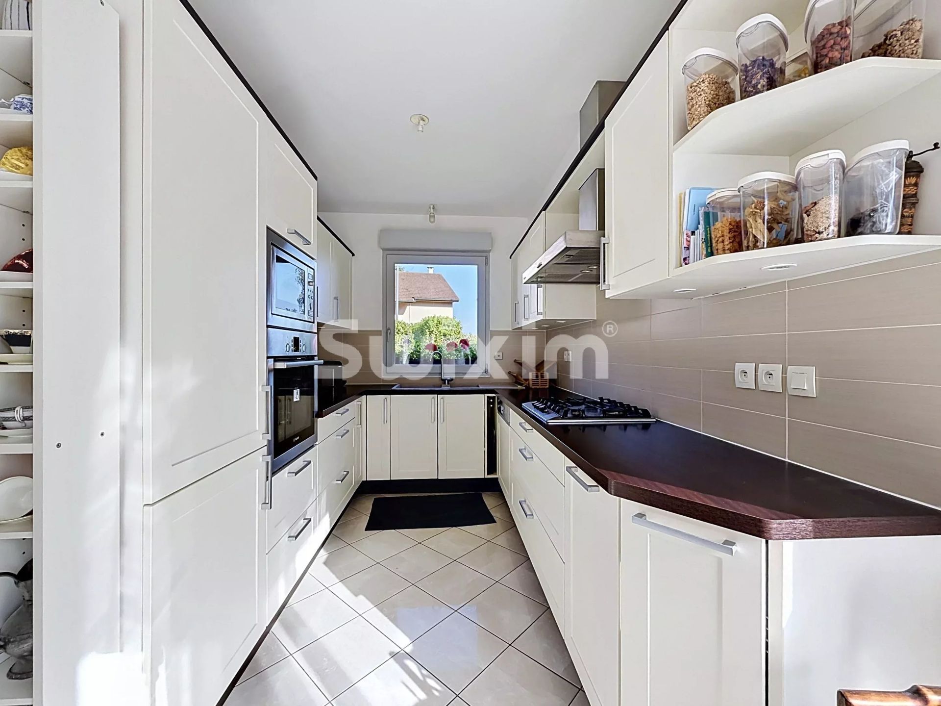 casa 6 Camere in vendita su Prévessin-Moëns (01280)