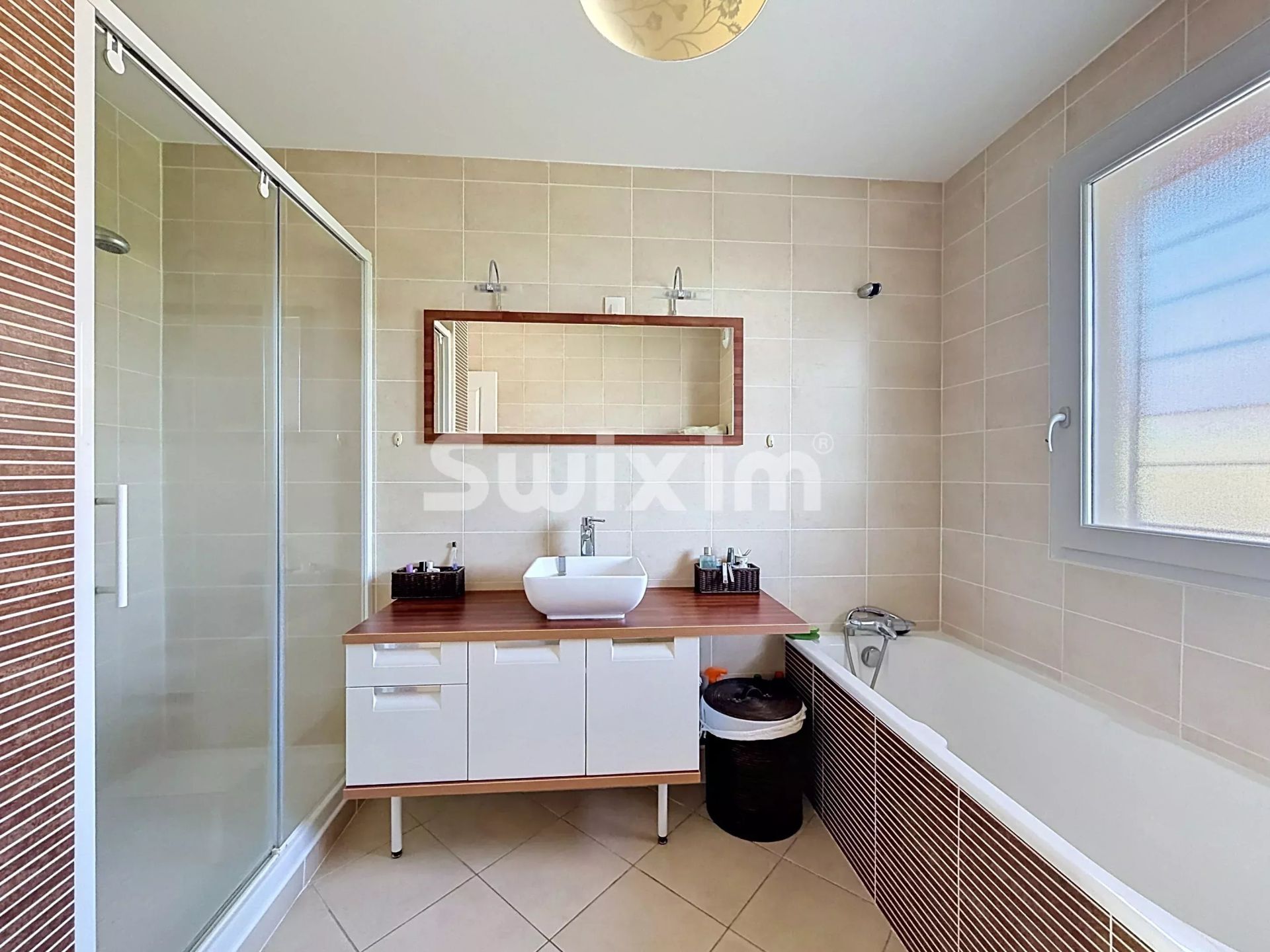 casa 6 Camere in vendita su Prévessin-Moëns (01280)