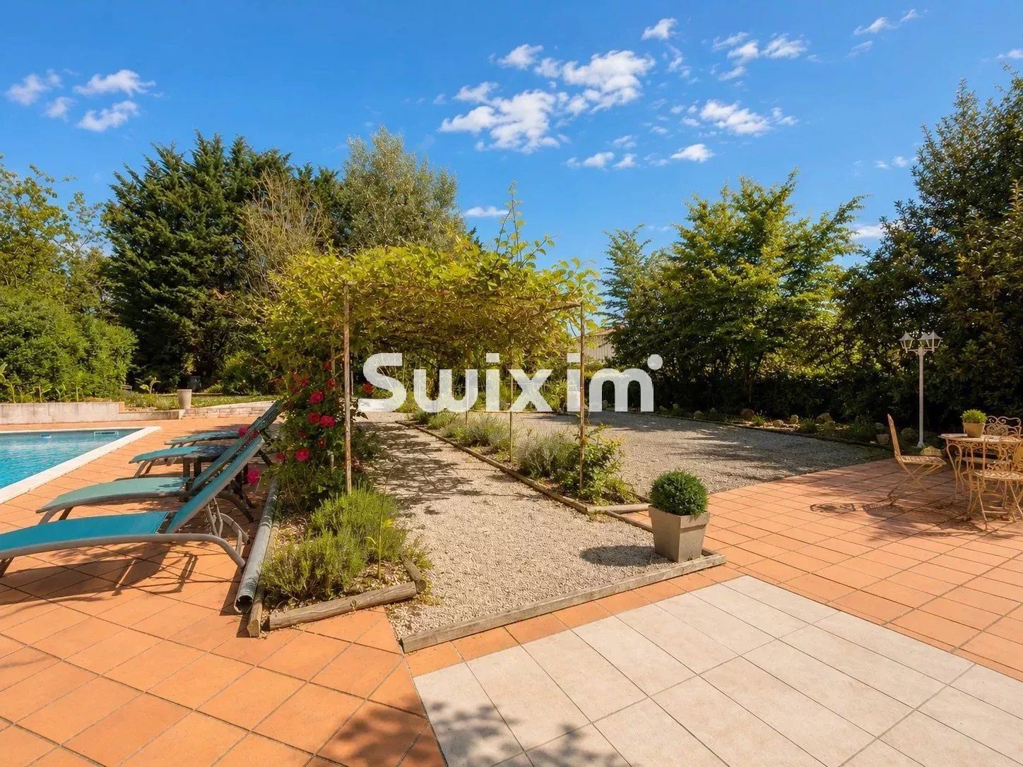 maison 10 Pièces en vente sur Saint-Germain-du-Bois (71330)