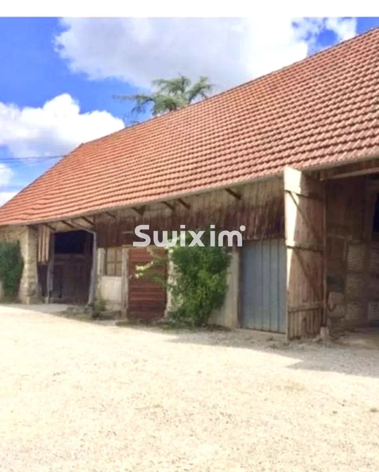 casa 8 Camere in vendita su Bletterans (39140)