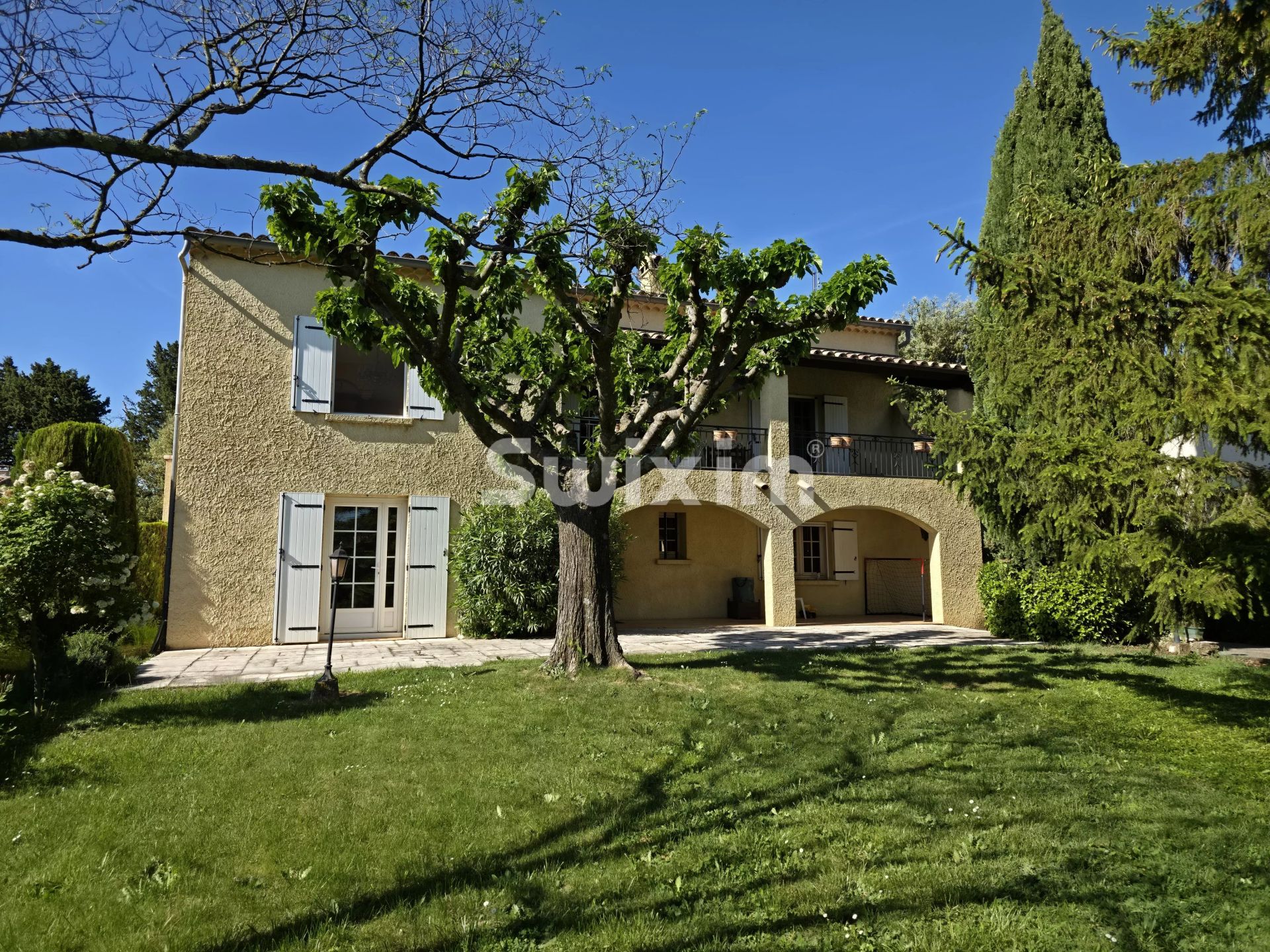 casa 6 Camere in vendita su Grignan (26230)