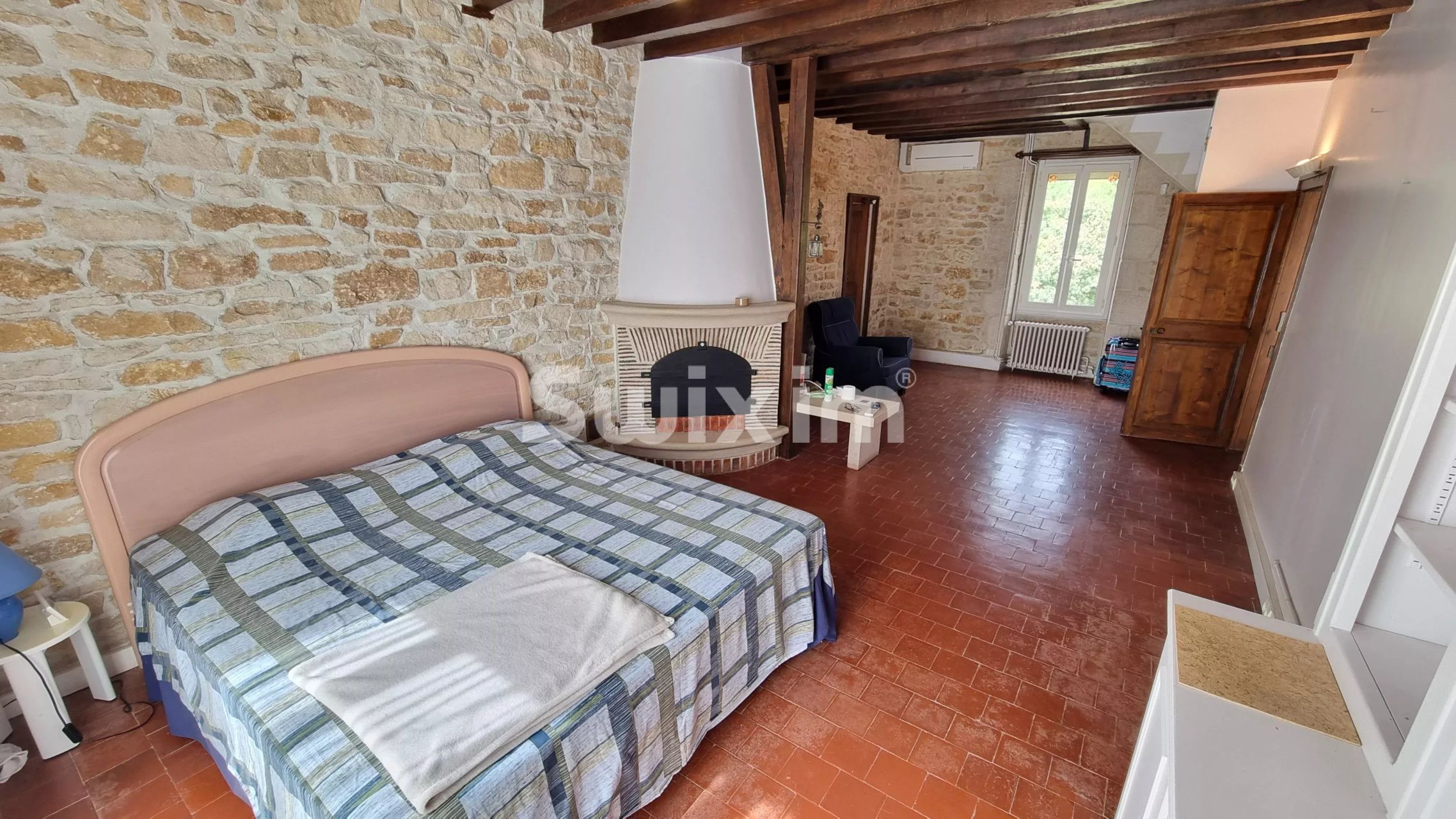 proprietà 8 Camere in vendita su Andryes (89480)