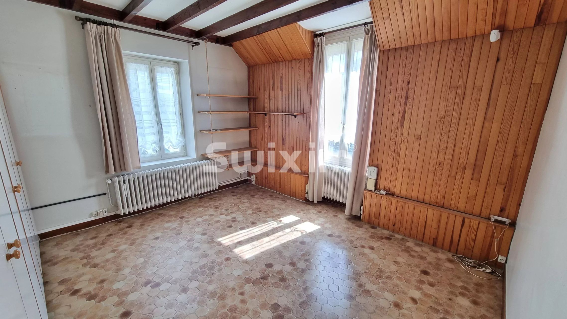 proprietà 8 Camere in vendita su Andryes (89480)