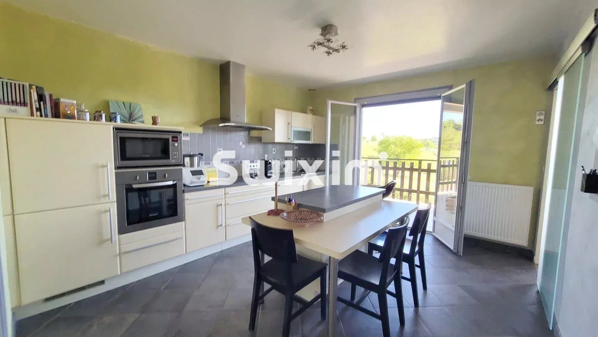 maison 10 Pièces en vente sur Lons-le-Saunier (39000)