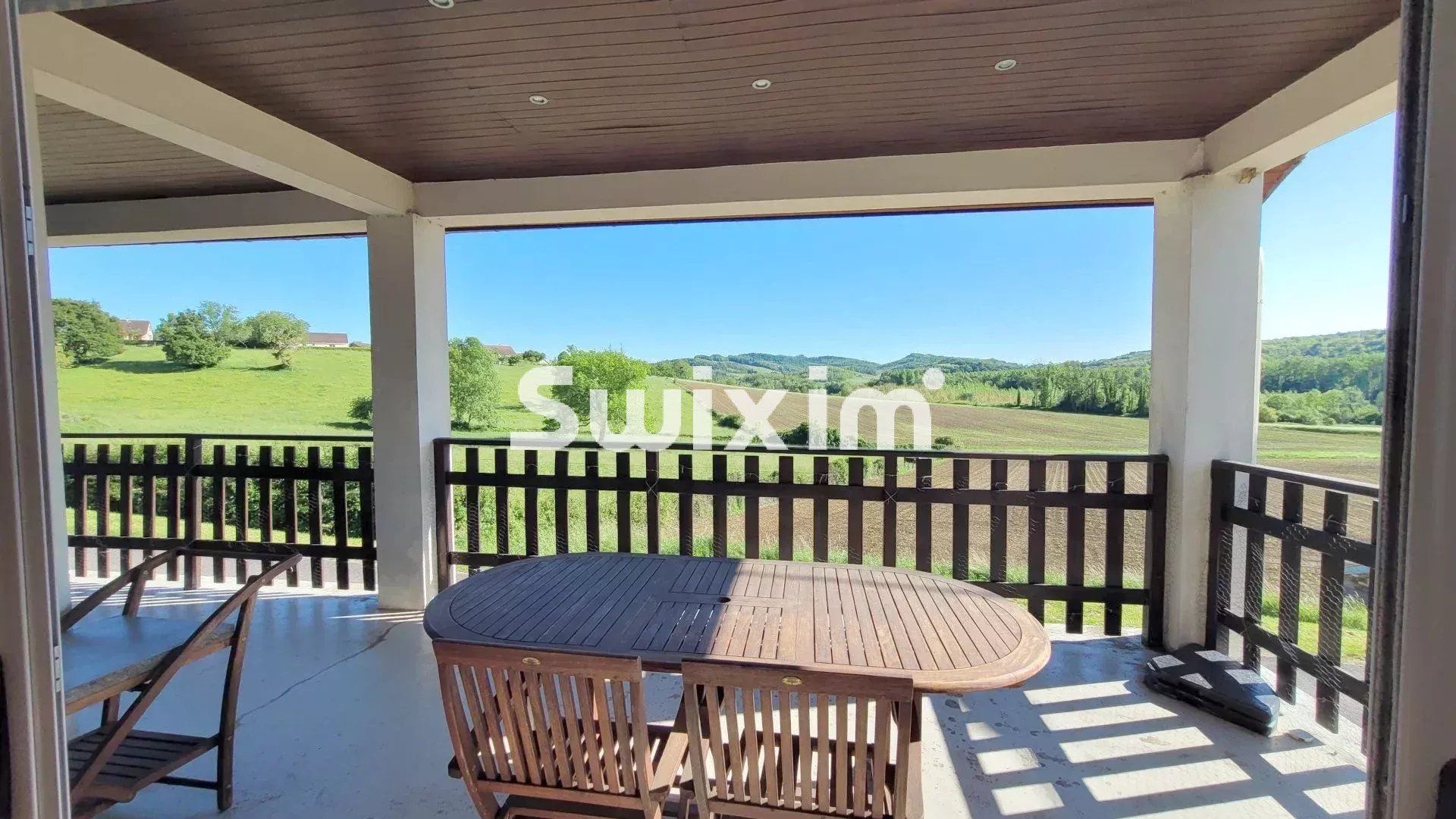 maison 10 Pièces en vente sur Lons-le-Saunier (39000)