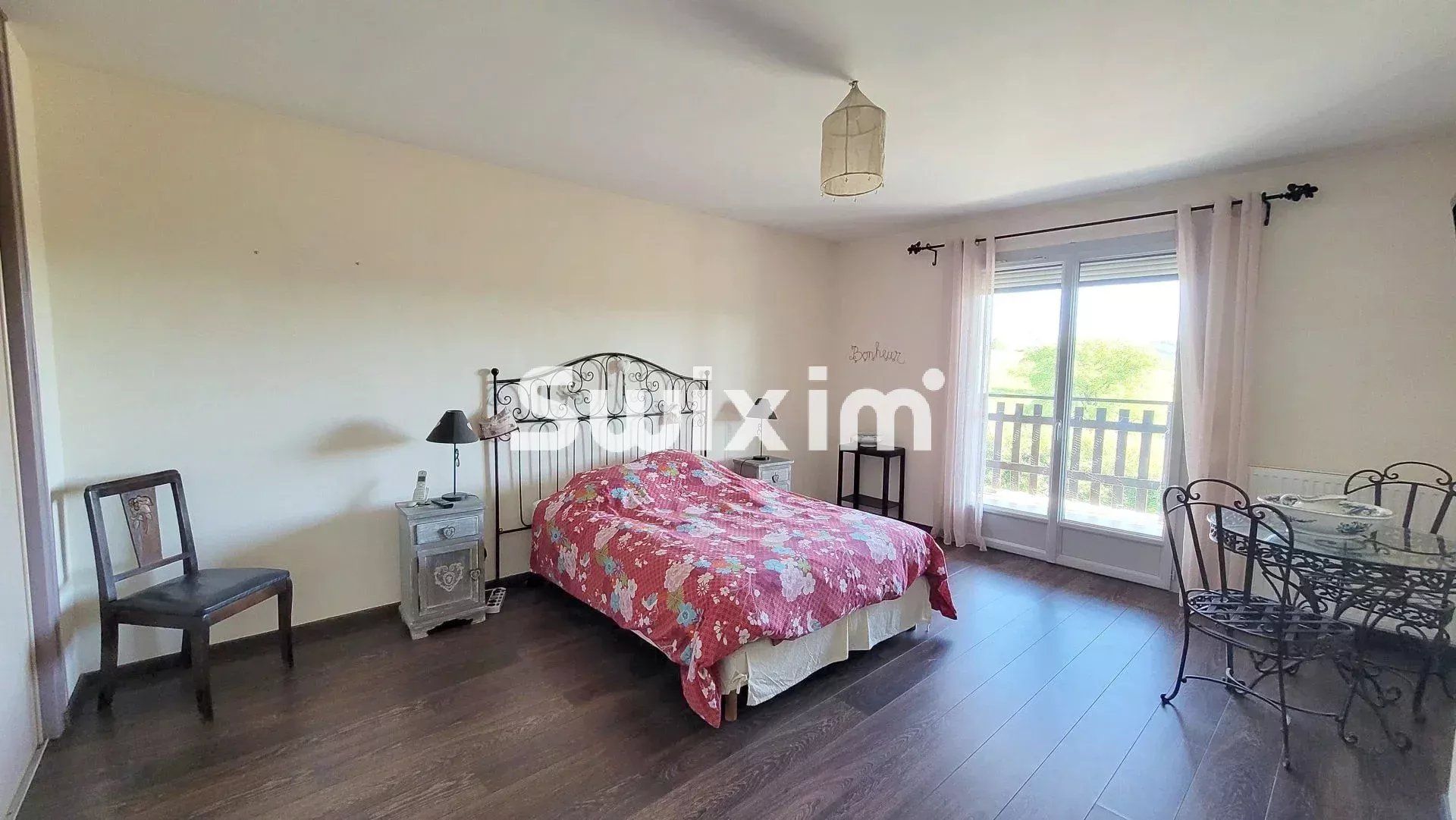 maison 10 Pièces en vente sur Lons-le-Saunier (39000)
