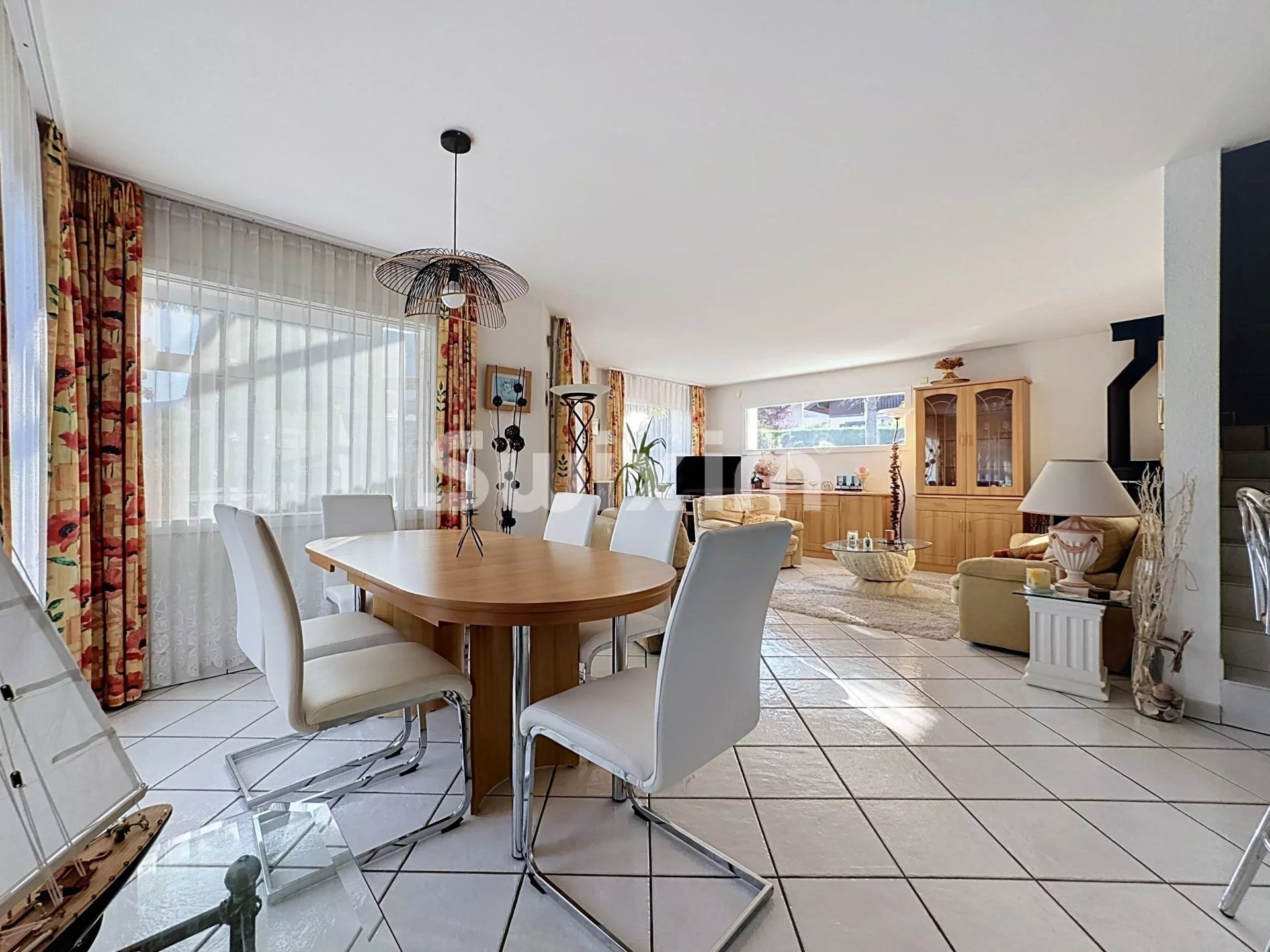 casa 5 Camere in vendita su Saint-Jean-de-Gonville (01630)