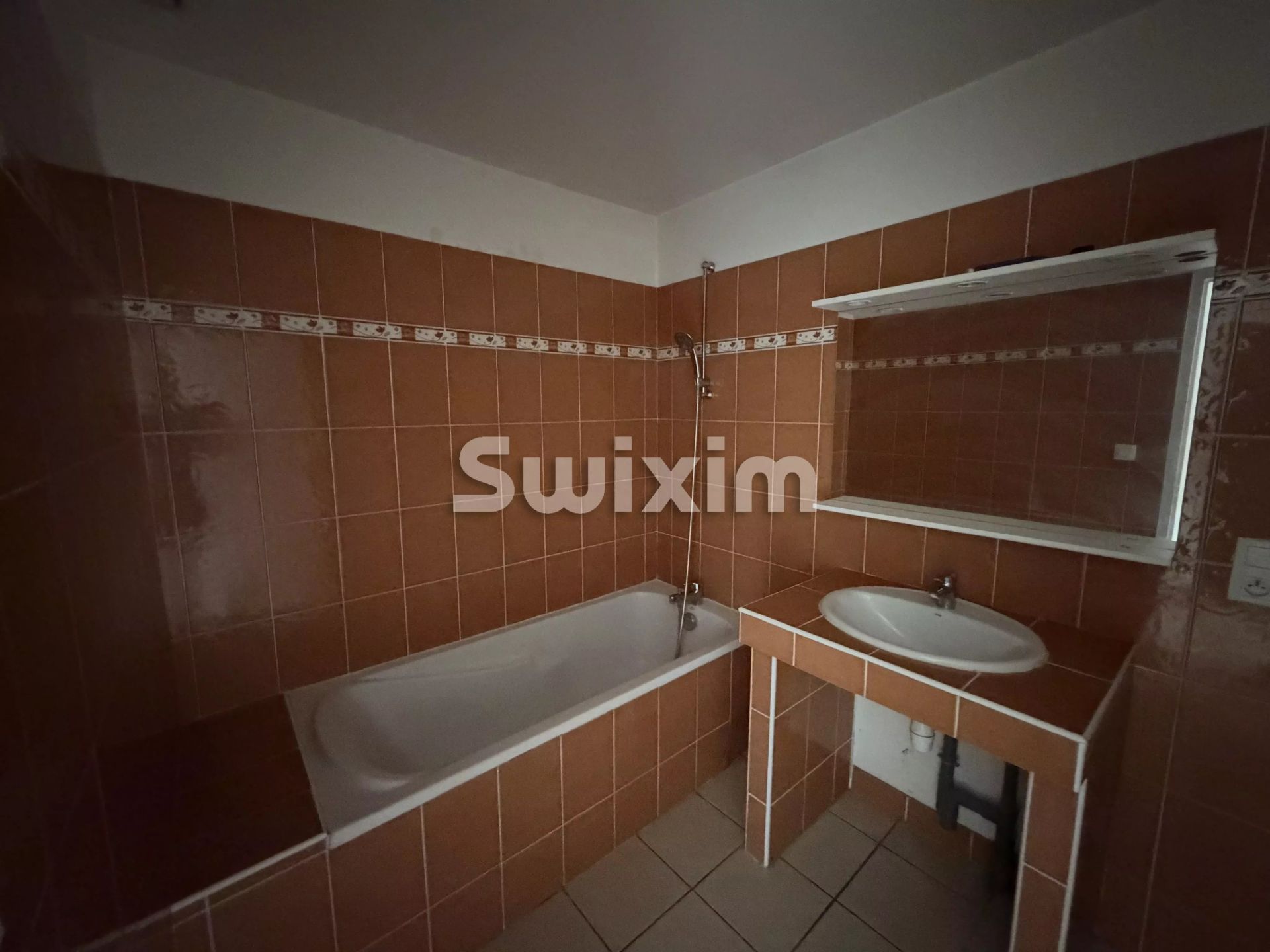 apartamento 3 Quartos para aluguer sobre Orange (84100)