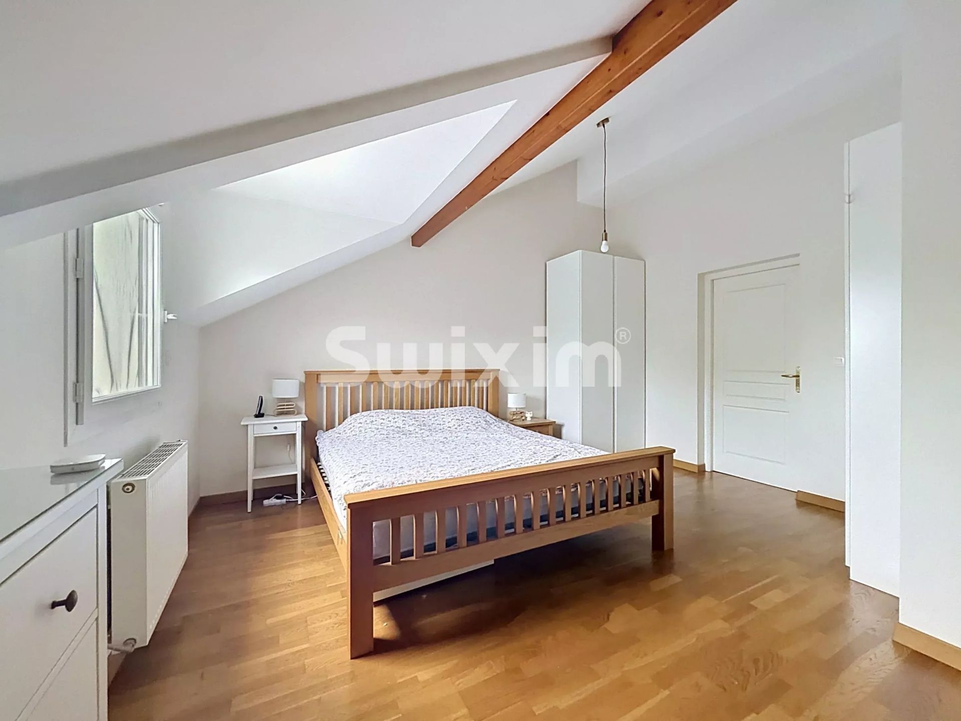 apartamento 7 Quartos para aluguer sobre Ferney-Voltaire (01210)