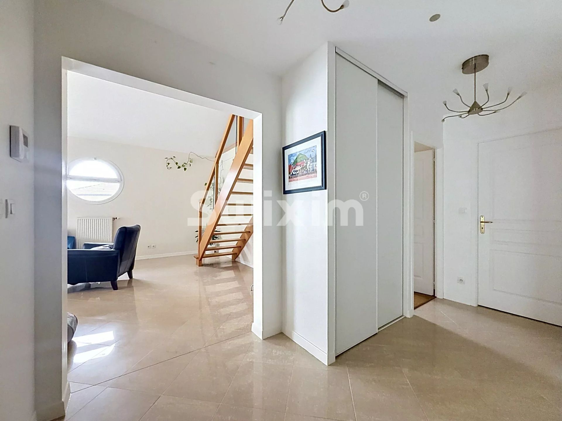apartamento 7 Quartos para aluguer sobre Ferney-Voltaire (01210)