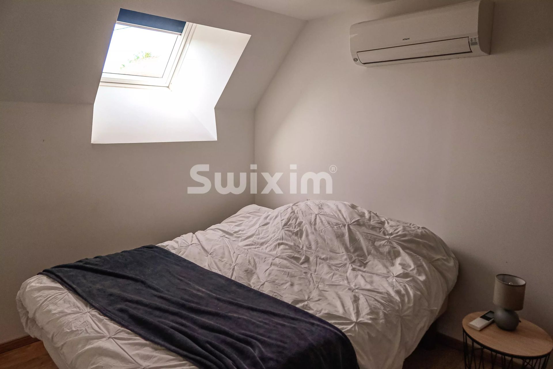 house 7 Rooms for sale on Louhans (71500)