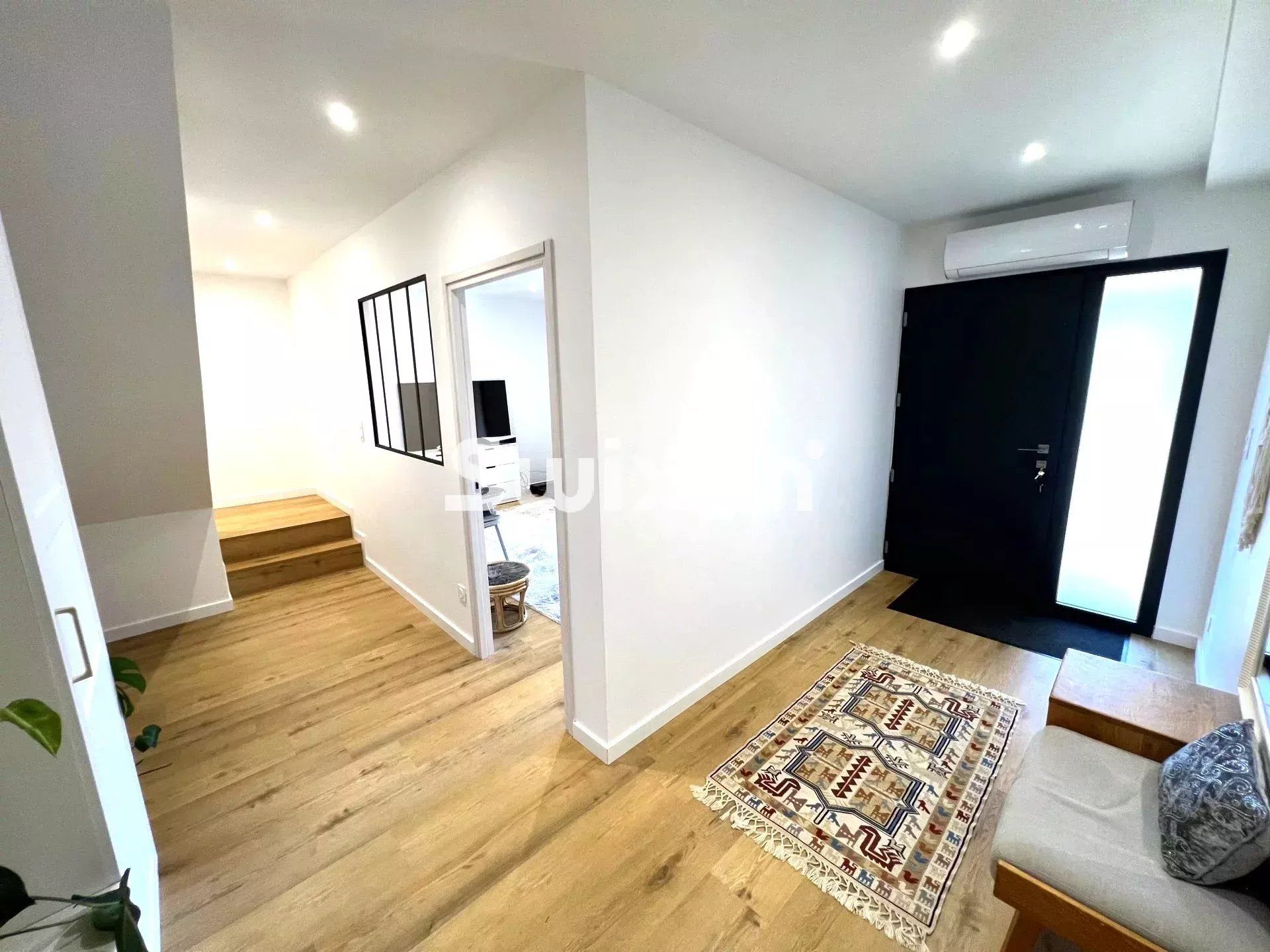 casa 7 Quartos para venda sobre Lons-le-Saunier (39000)