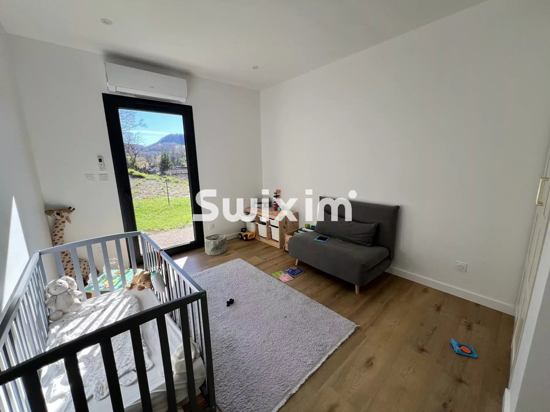 casa 7 Quartos para venda sobre Lons-le-Saunier (39000)