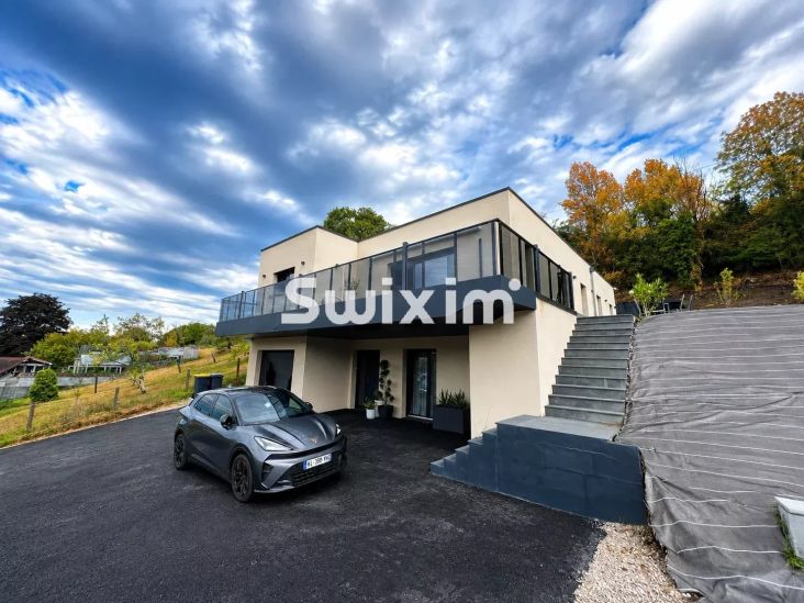 Vente Maison Lons-le-Saunier 7&nbsp;Pièces 181.63&nbsp;m²