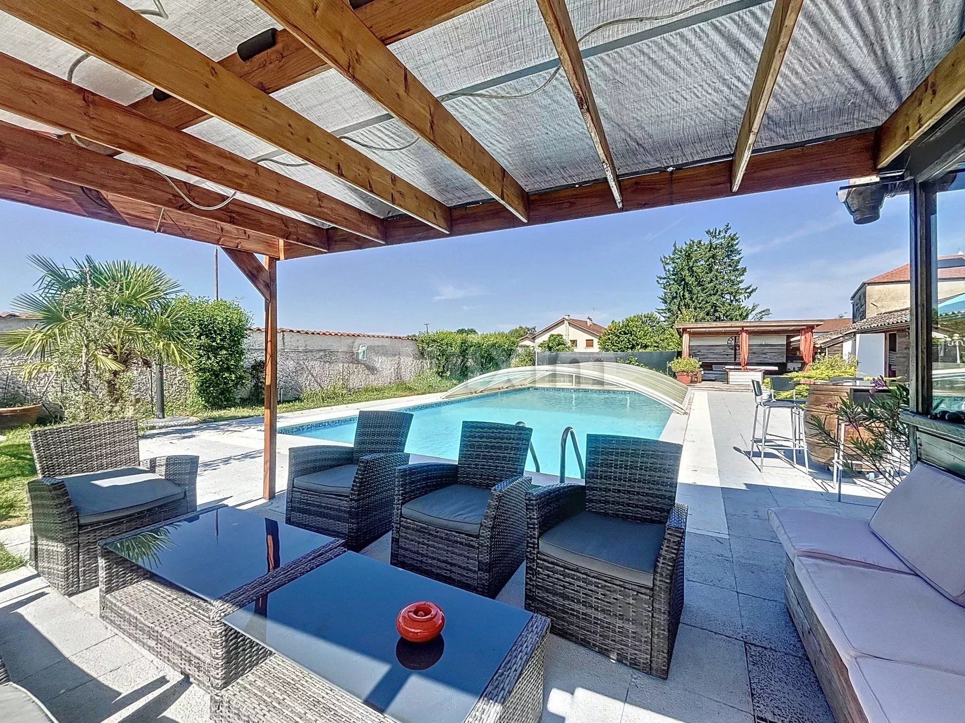 casa 14 Quartos para venda sobre Châtillon-sur-Chalaronne (01400)