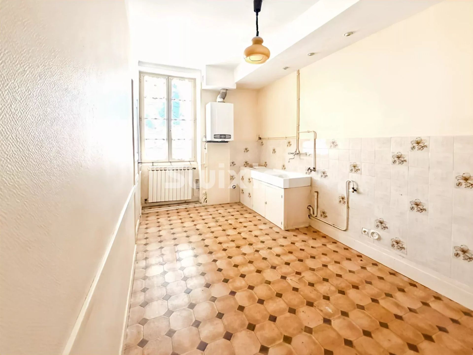 apartment 5 Rooms for sale on Pierrelatte (26700)