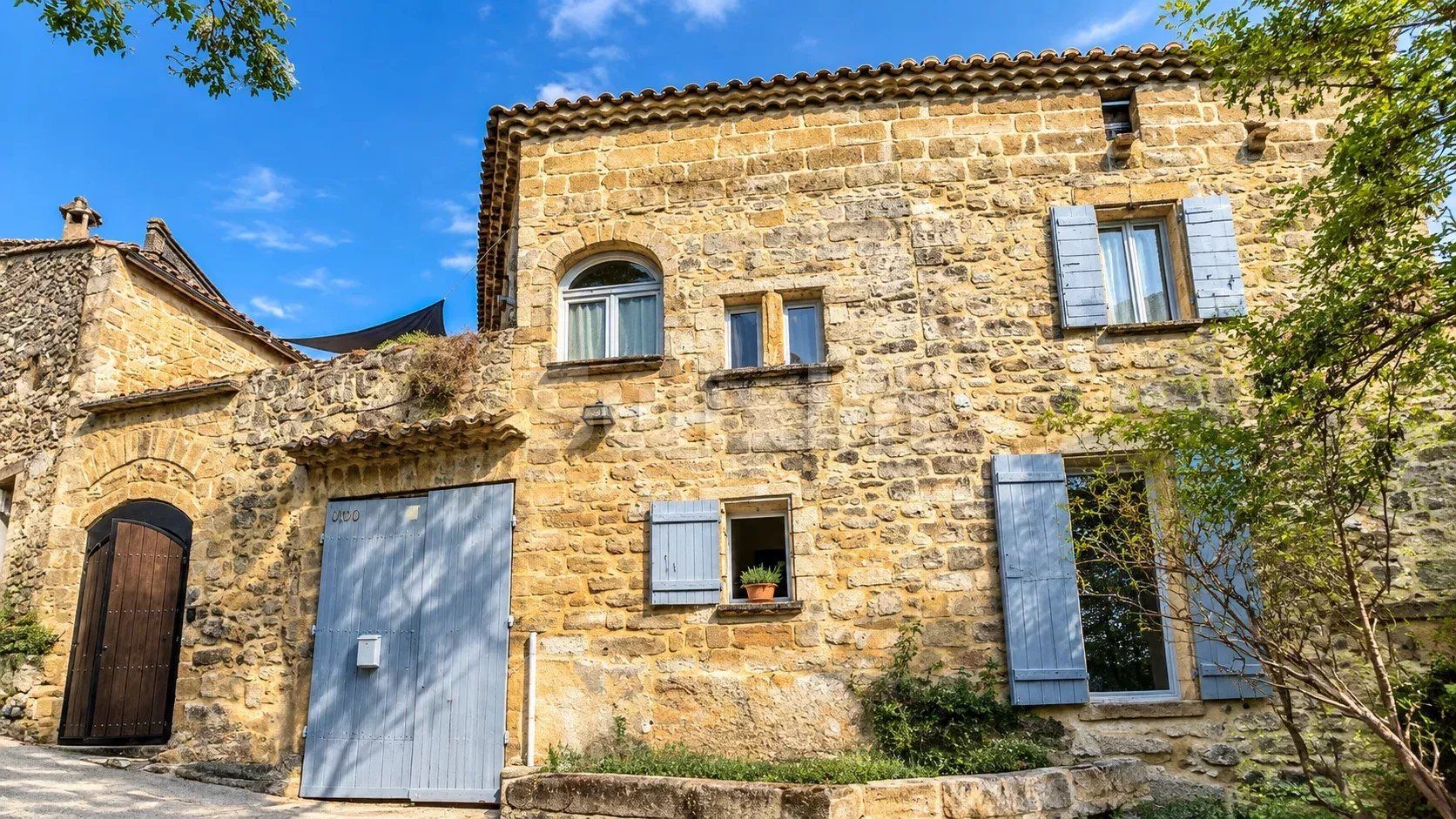 house 4 Rooms for sale on Saint-Siffret (30700)