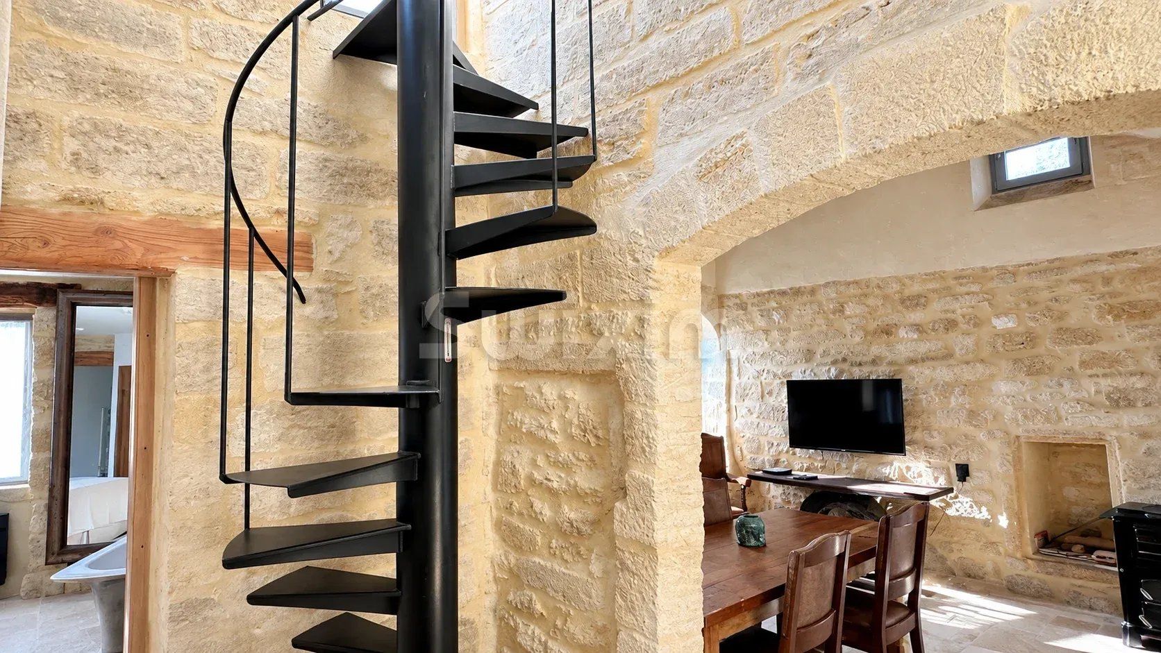 house 4 Rooms for sale on Saint-Siffret (30700)