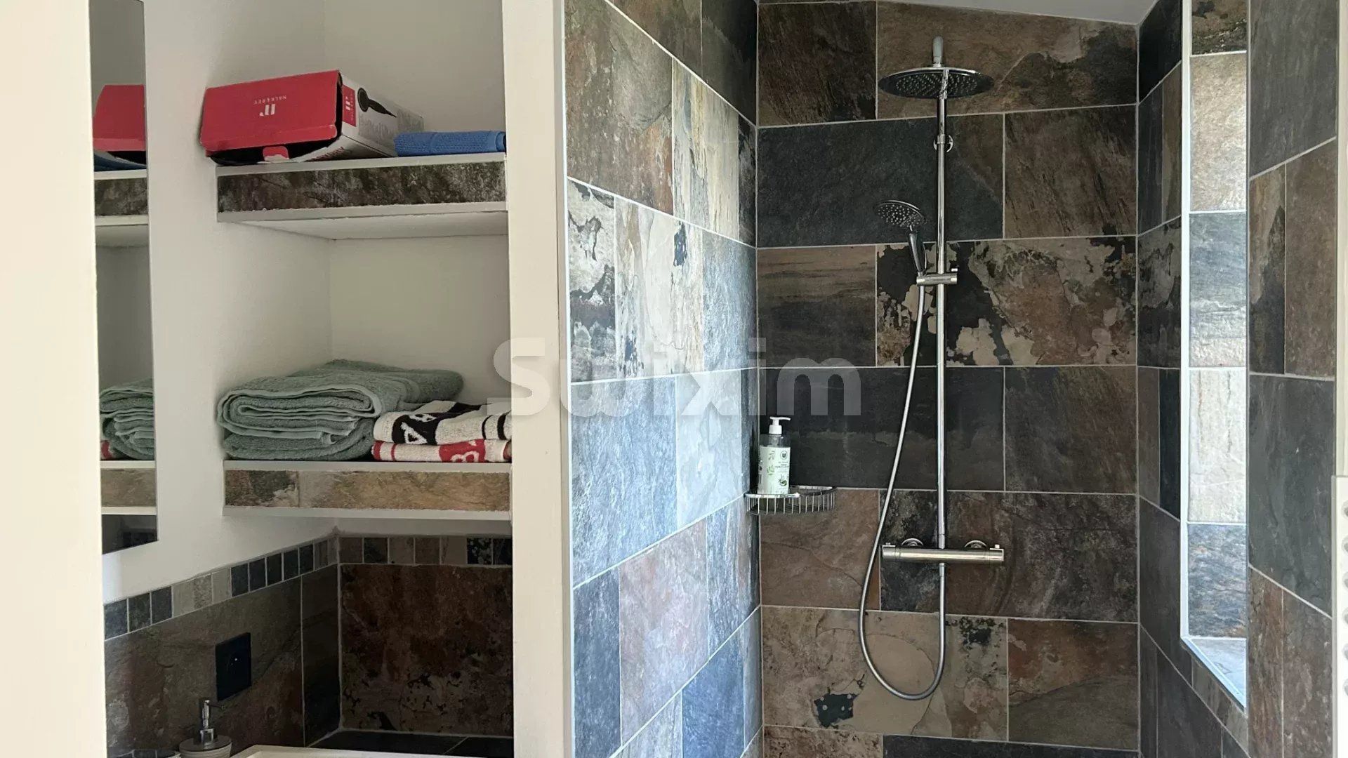 casa 4 Camere in vendita su Saint-Siffret (30700)