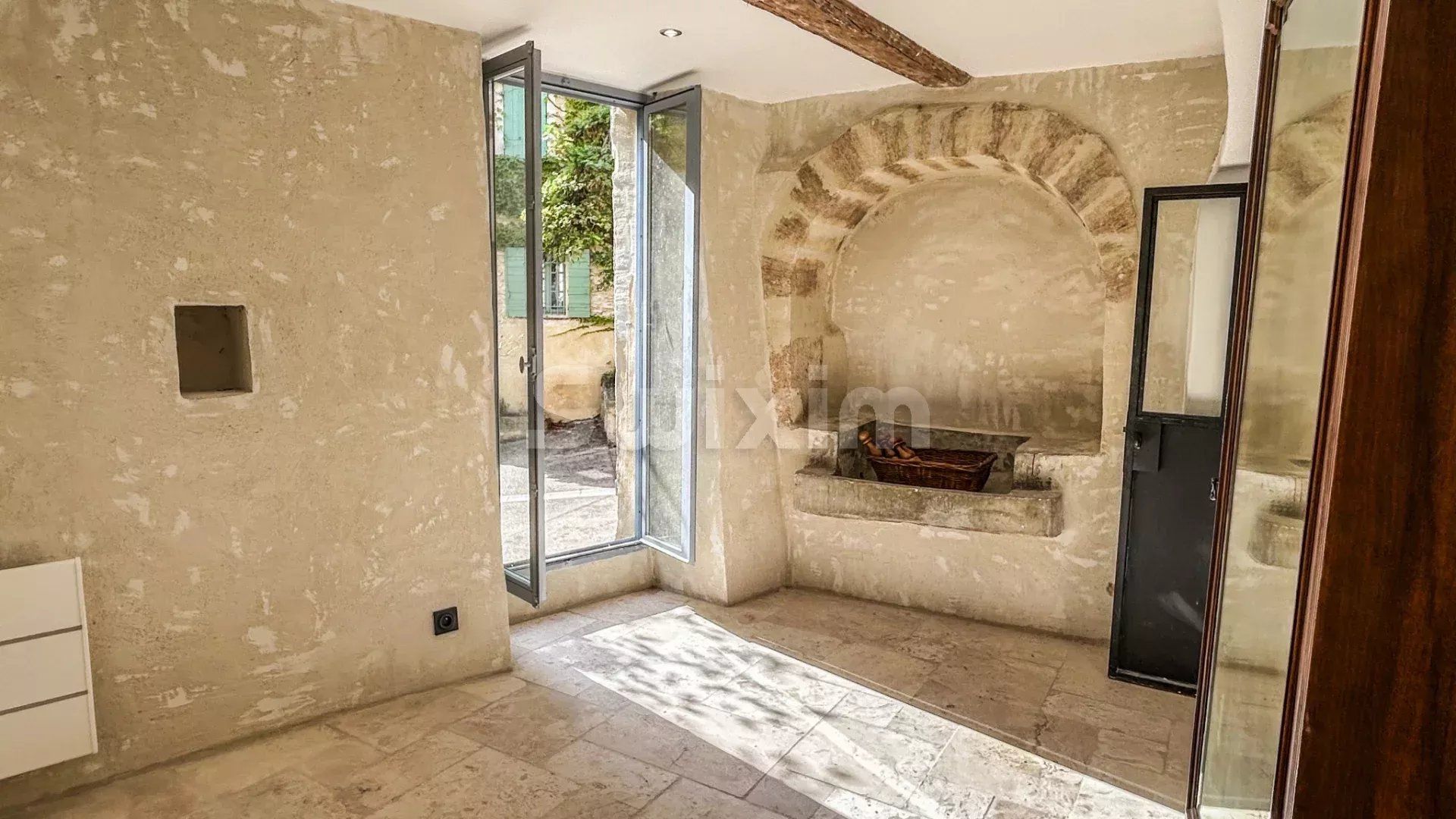 casa 4 Camere in vendita su Saint-Siffret (30700)